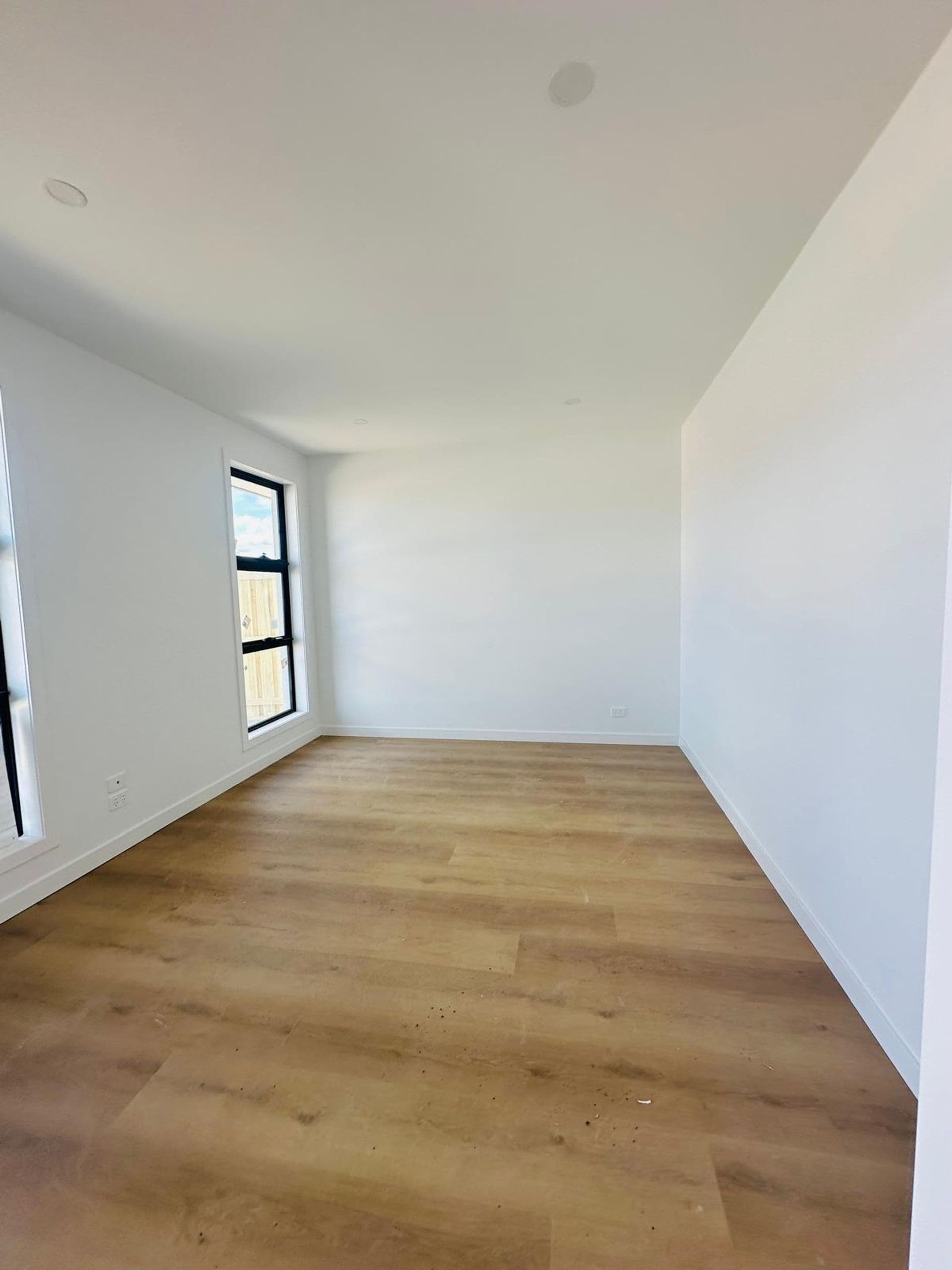 Suite 4 241-244 Caroline Springs Blvd, Caroline Springs, VIC, 3023, Truganina - Thumbnail 2