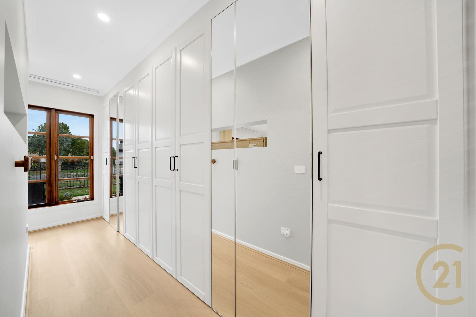 Suite 4 241-244 Caroline Springs Blvd, Caroline Springs, VIC, 3023, Brookfield - Thumbnail 4