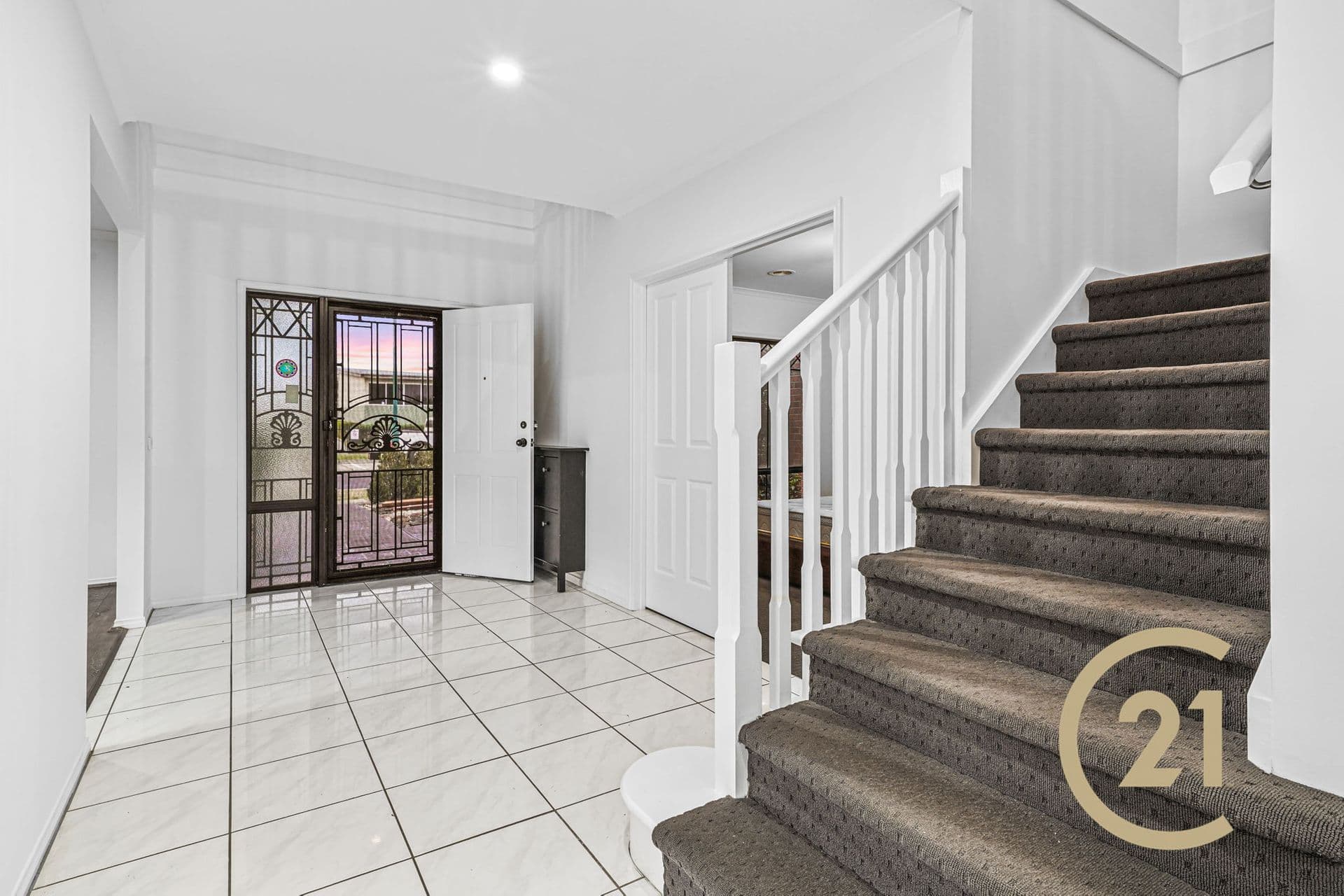 Suite 4 241-244 Caroline Springs Blvd, Caroline Springs, VIC, 3023, Taylors Hill - Thumbnail 3