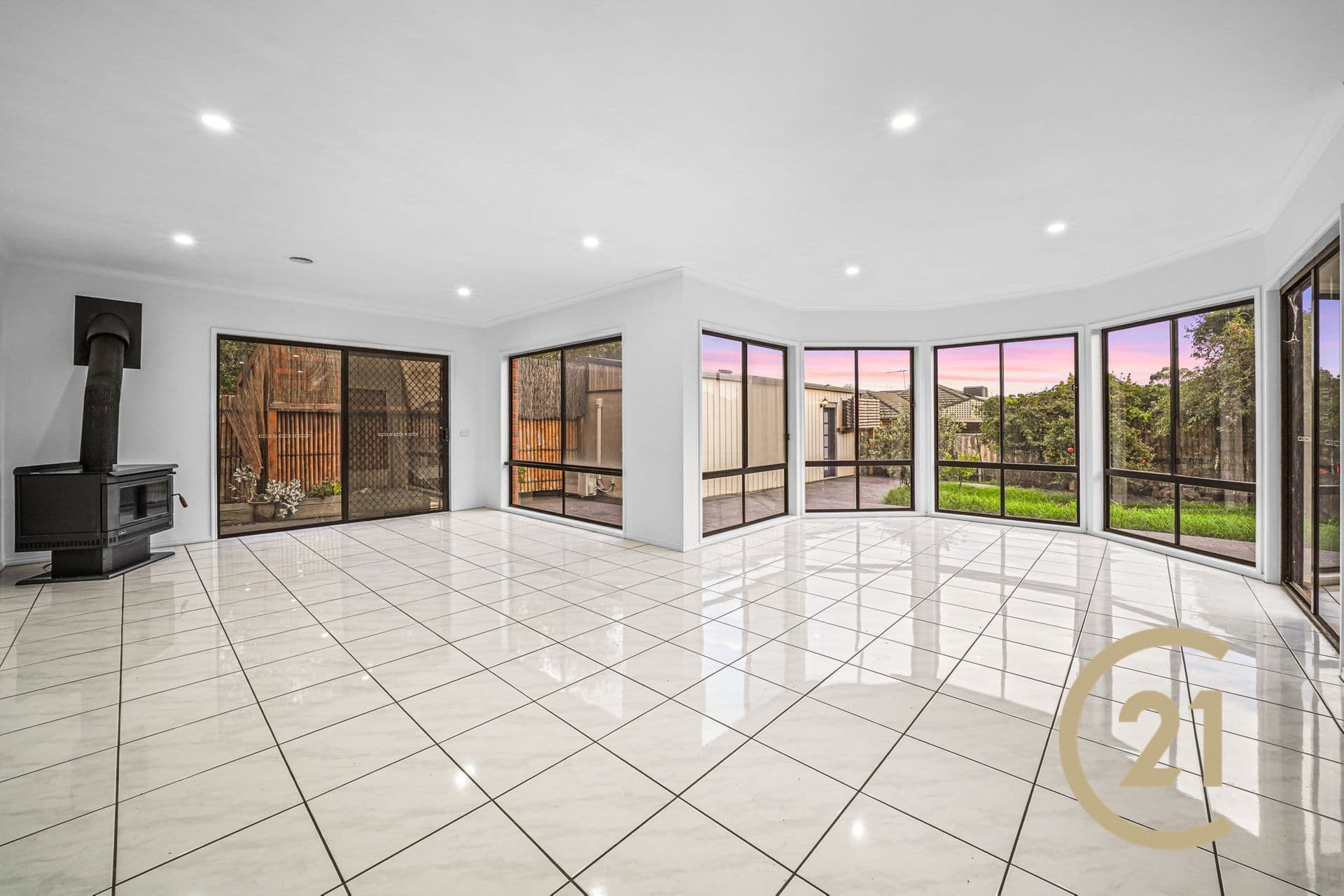 Suite 4 241-244 Caroline Springs Blvd, Caroline Springs, VIC, 3023, Taylors Hill - Thumbnail 6