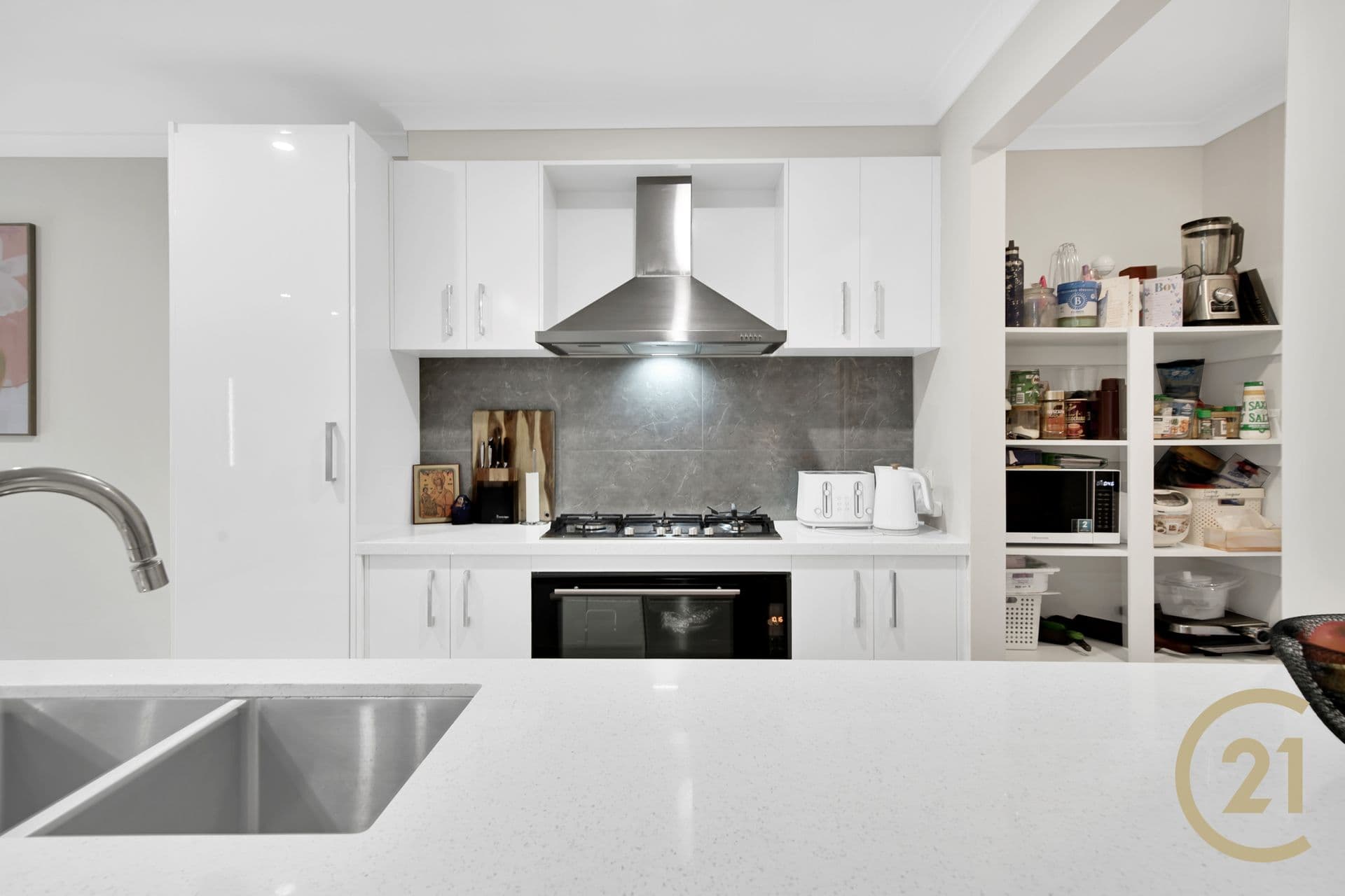 Suite 4 241-244 Caroline Springs Blvd, Caroline Springs, VIC, 3023, Rockbank - Thumbnail 4