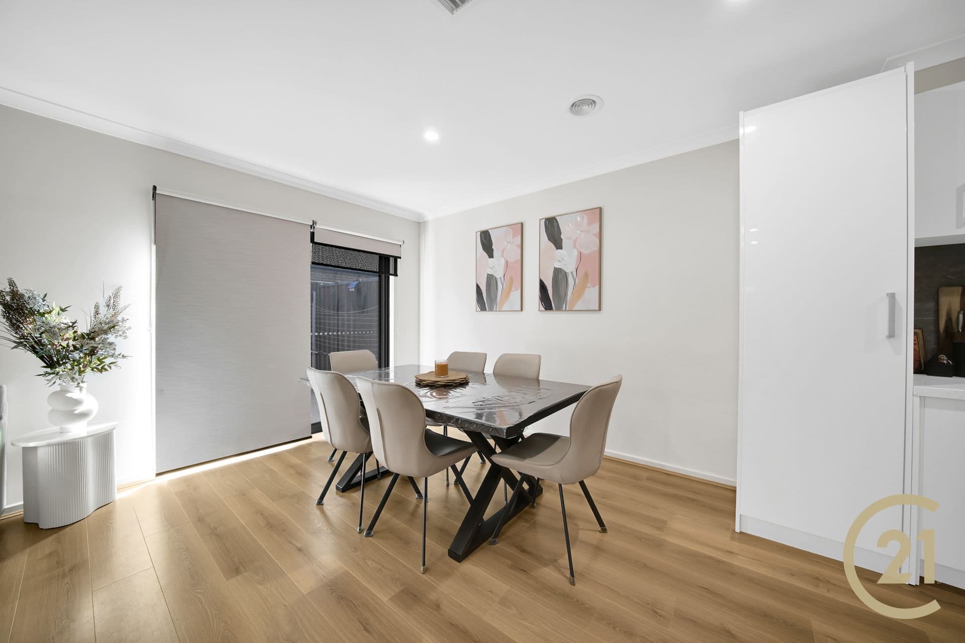 Suite 4 241-244 Caroline Springs Blvd, Caroline Springs, VIC, 3023, Rockbank - Thumbnail 7