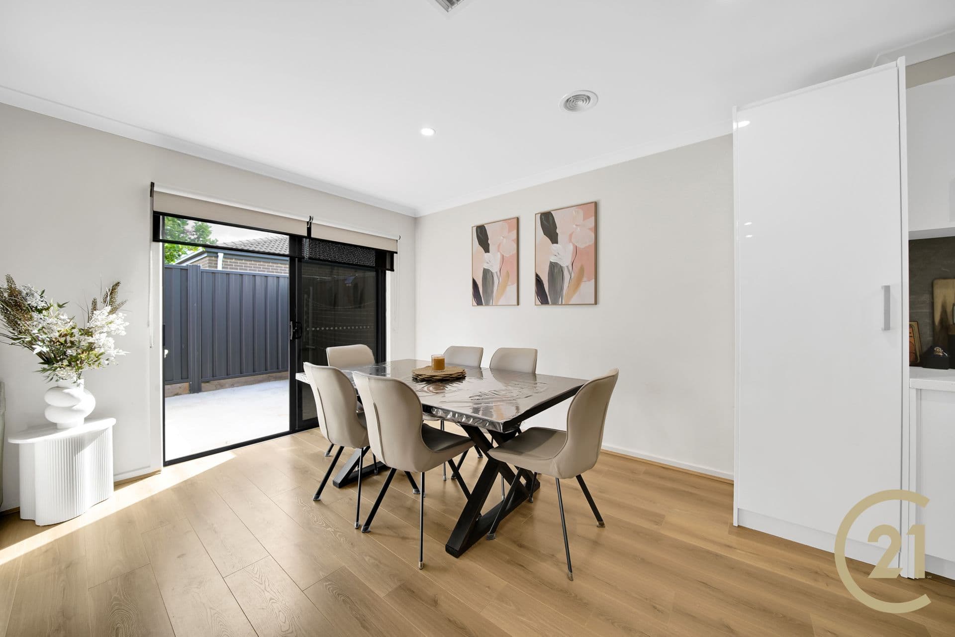 Suite 4 241-244 Caroline Springs Blvd, Caroline Springs, VIC, 3023, Rockbank - Thumbnail 8