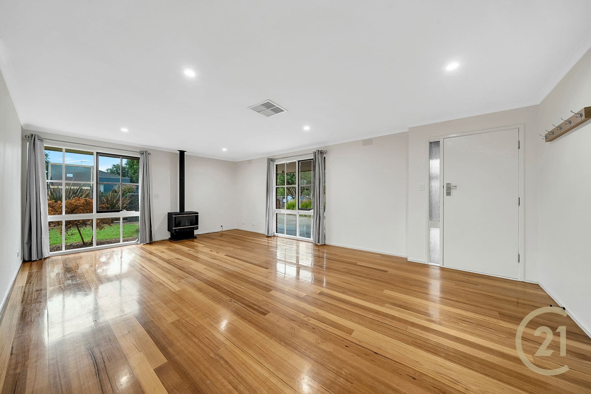 Suite 4 241-244 Caroline Springs Blvd, Caroline Springs, VIC, 3023, Sunbury - Thumbnail 2