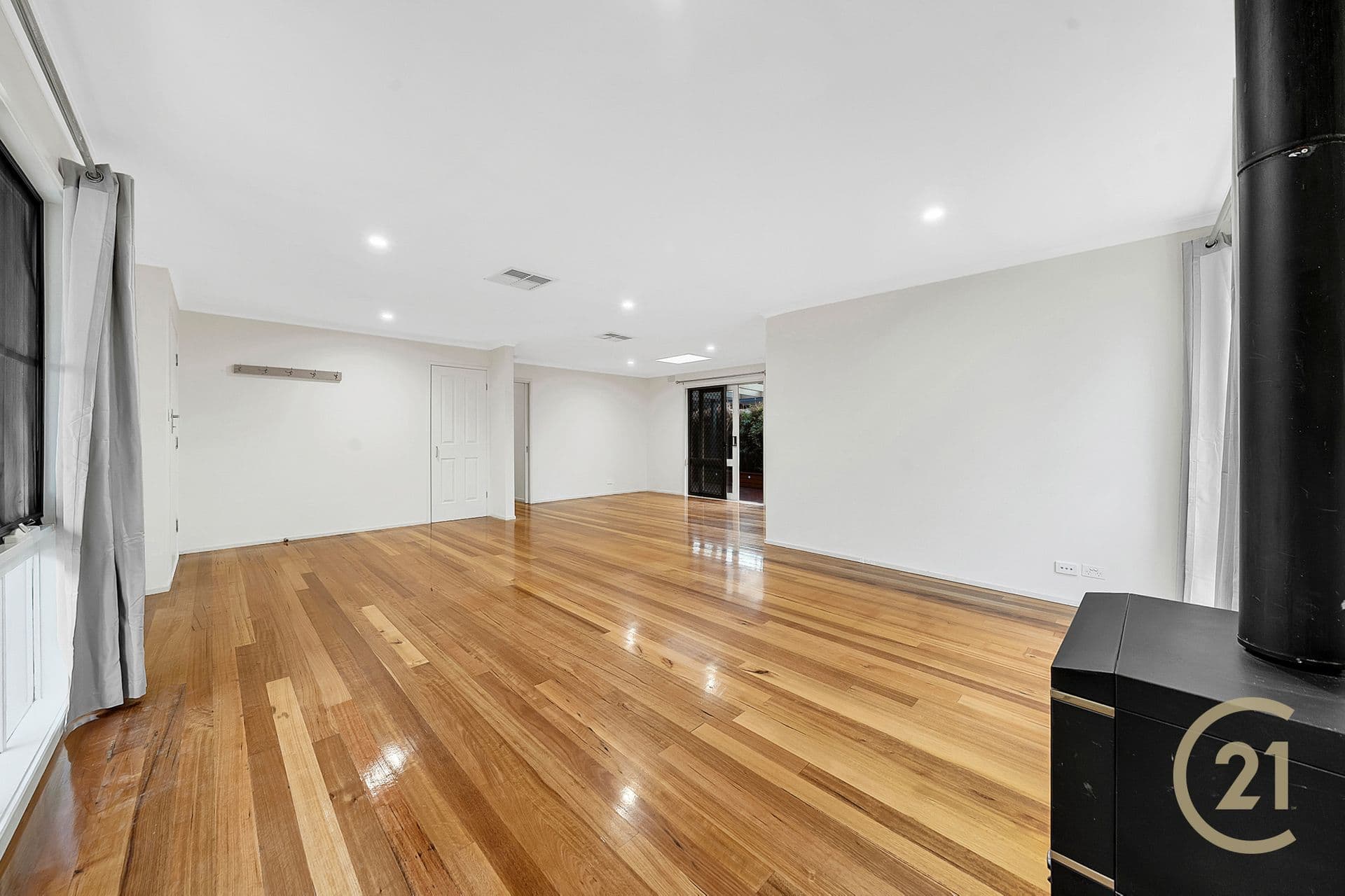 Suite 4 241-244 Caroline Springs Blvd, Caroline Springs, VIC, 3023, Sunbury - Thumbnail 7