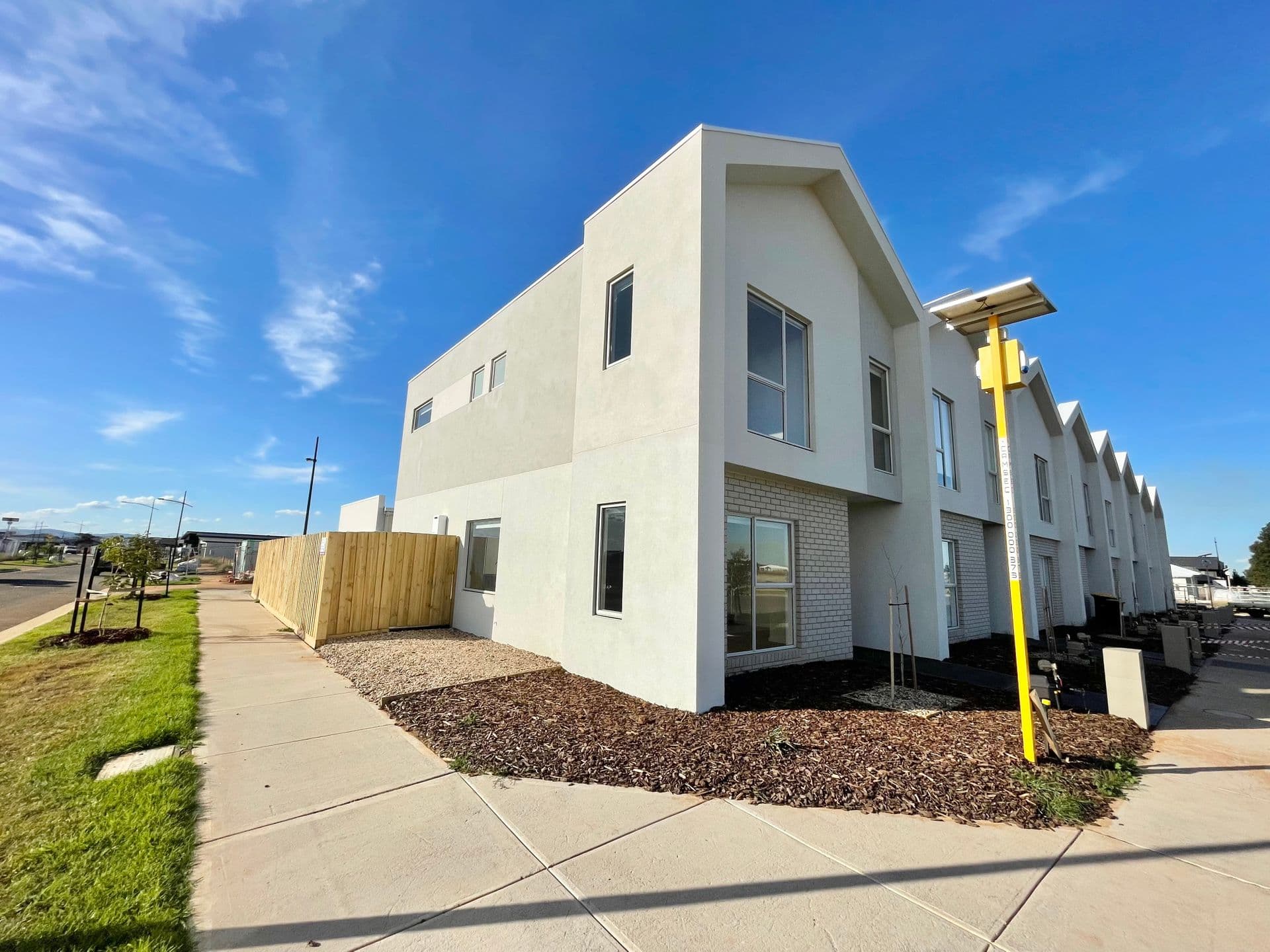 Suite 4 241-244 Caroline Springs Blvd, Caroline Springs, VIC, 3023, Thornhill Park - Thumbnail 2