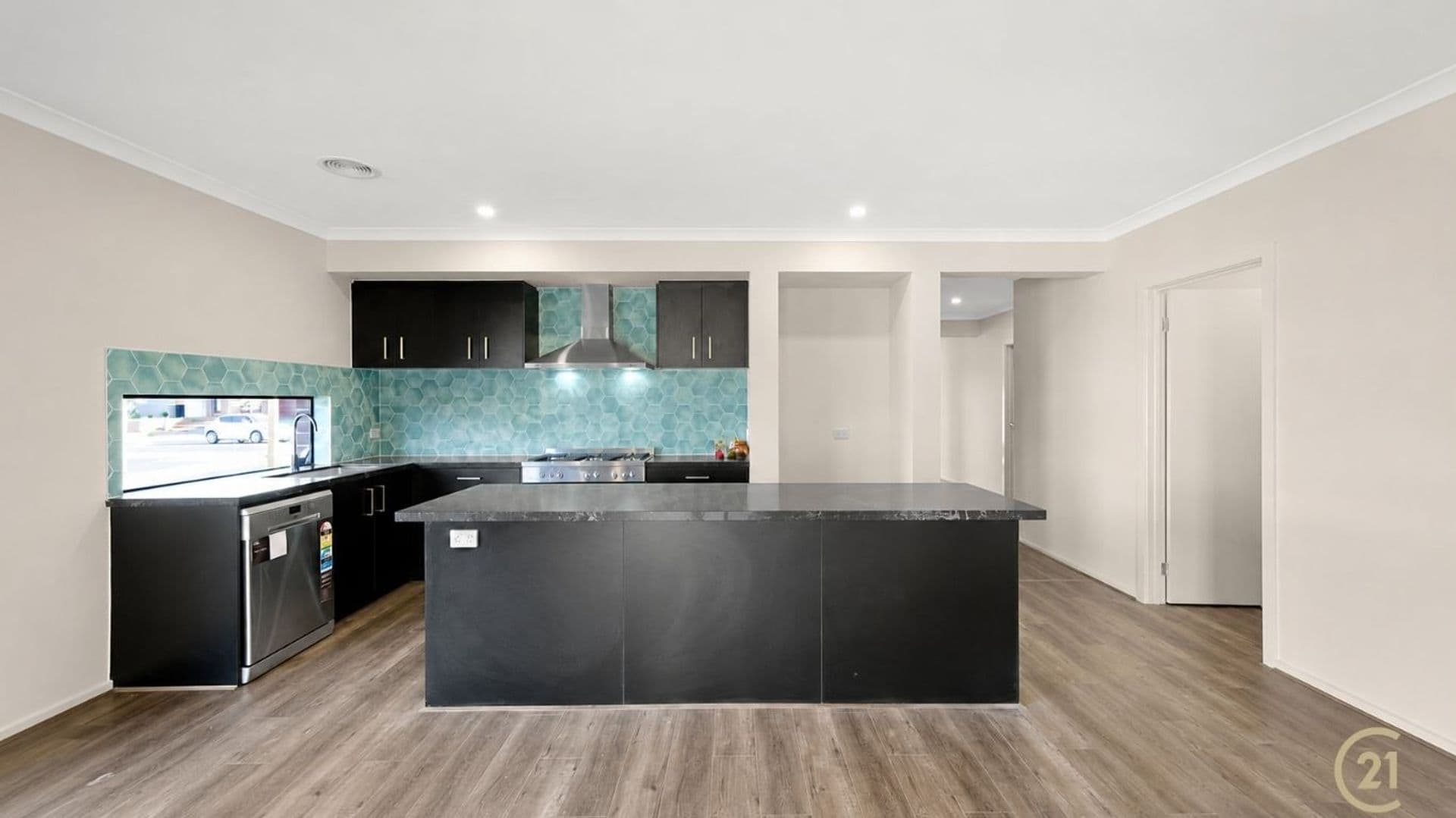 Suite 4 241-244 Caroline Springs Blvd, Caroline Springs, VIC, 3023, Aintree - Thumbnail 4