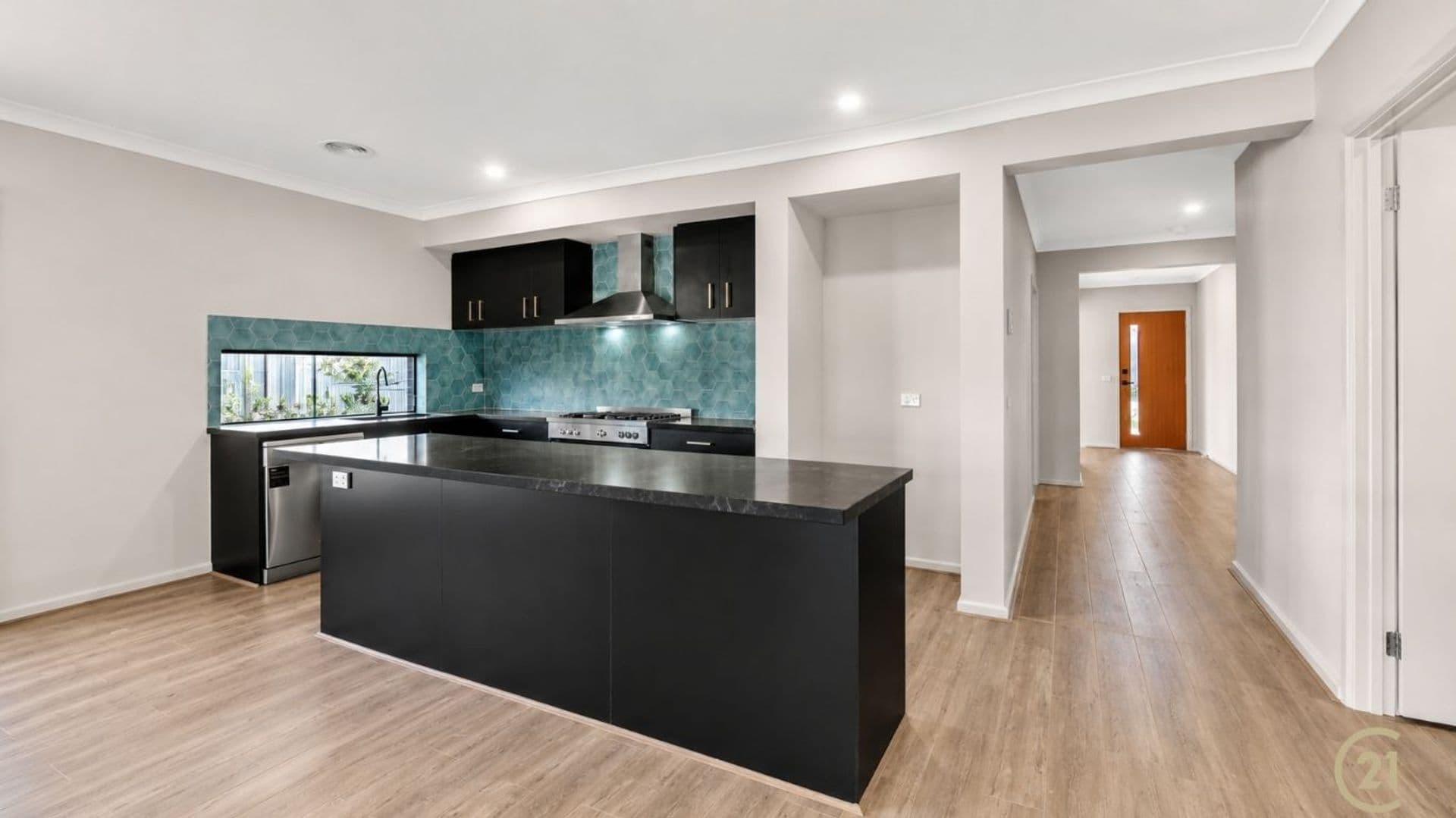Suite 4 241-244 Caroline Springs Blvd, Caroline Springs, VIC, 3023, Aintree - Thumbnail 5