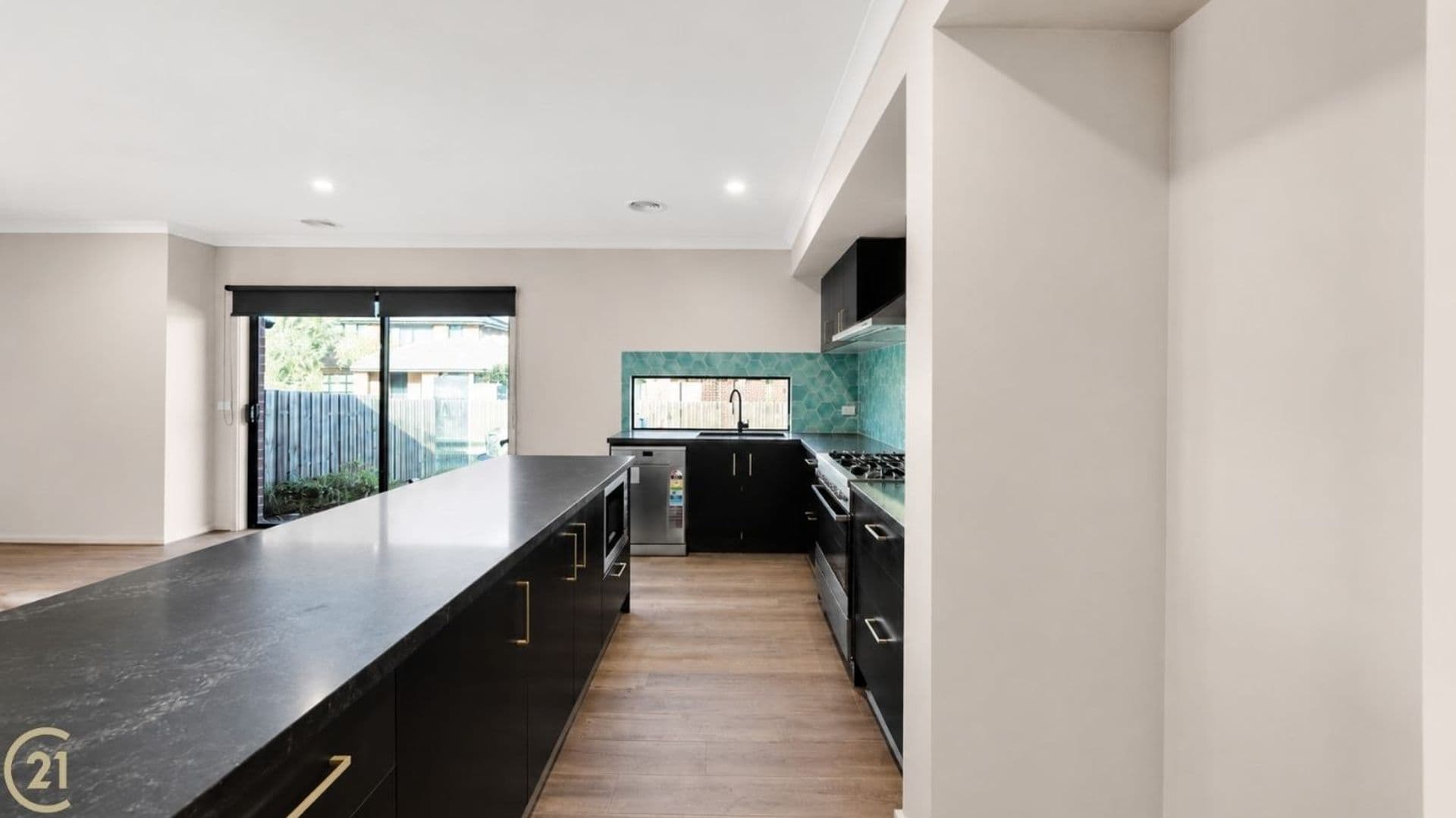Suite 4 241-244 Caroline Springs Blvd, Caroline Springs, VIC, 3023, Aintree - Thumbnail 6