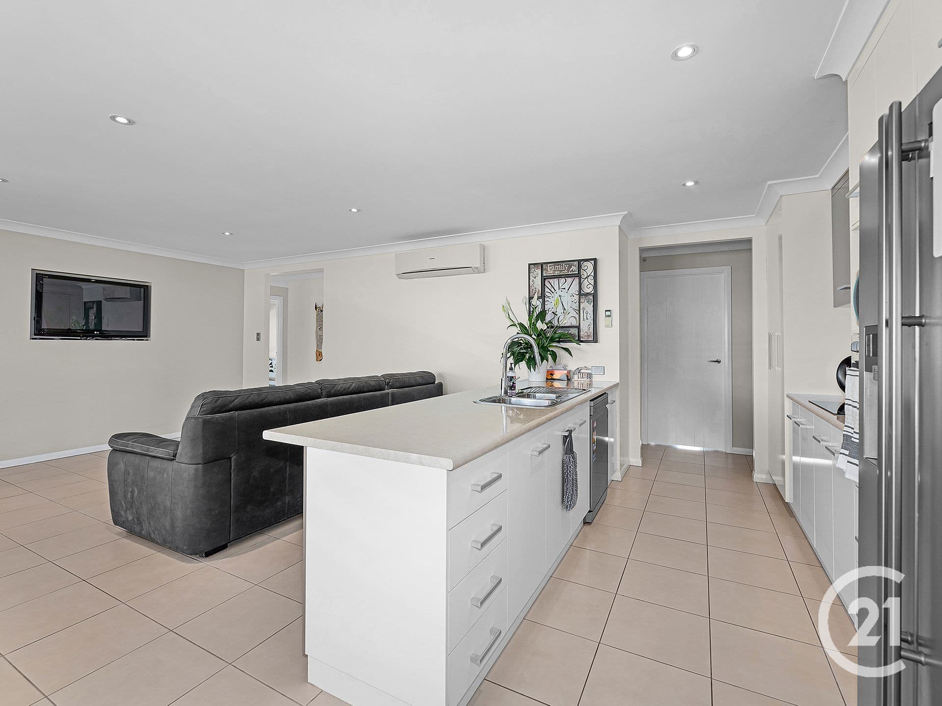 10 Malabar Drive, Forest Hill, QLD, 4342, Forest Hill - Thumbnail 6