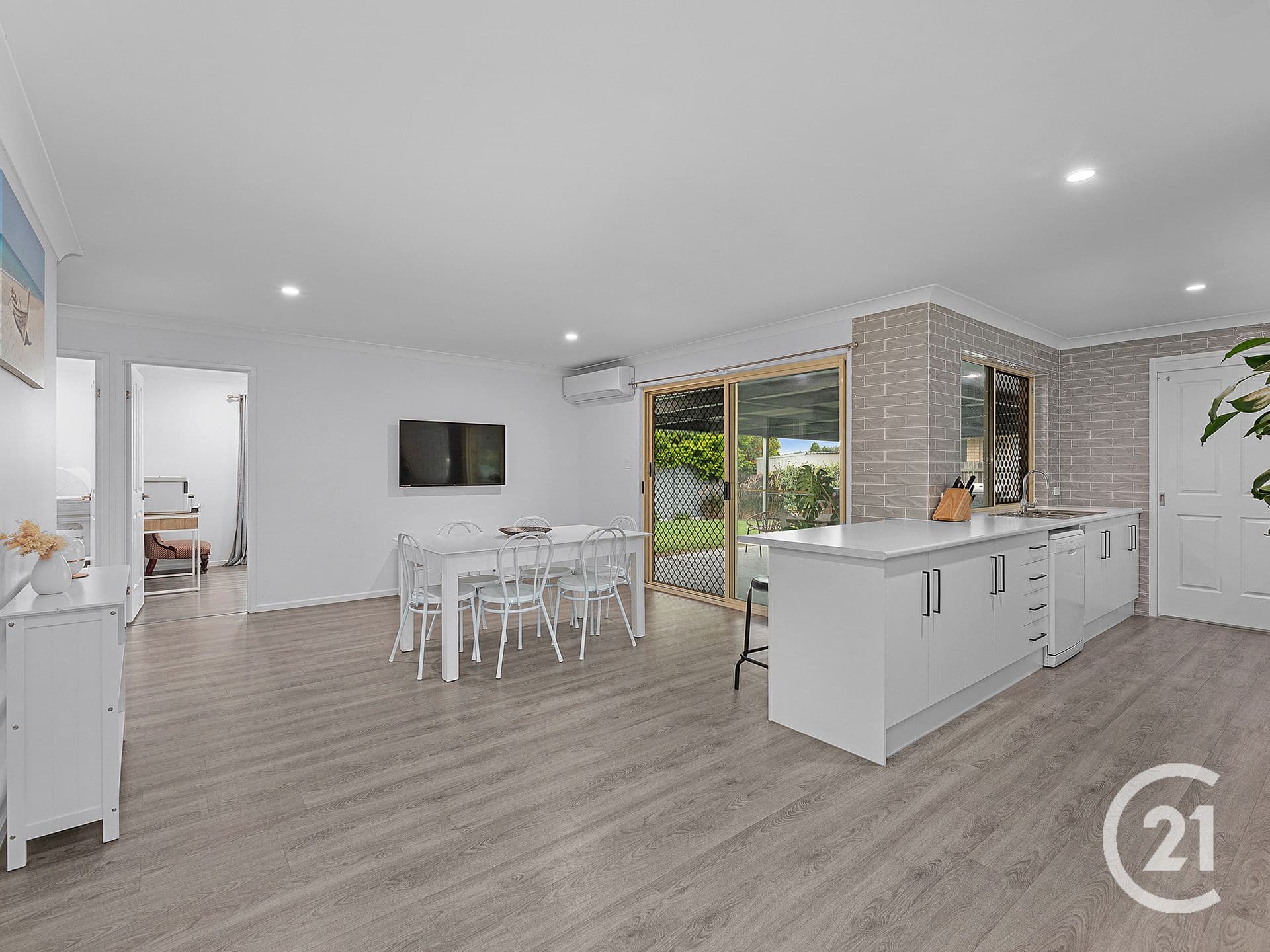 6 Harding Street, Raceview, QLD, 4305, Raceview - Thumbnail 6