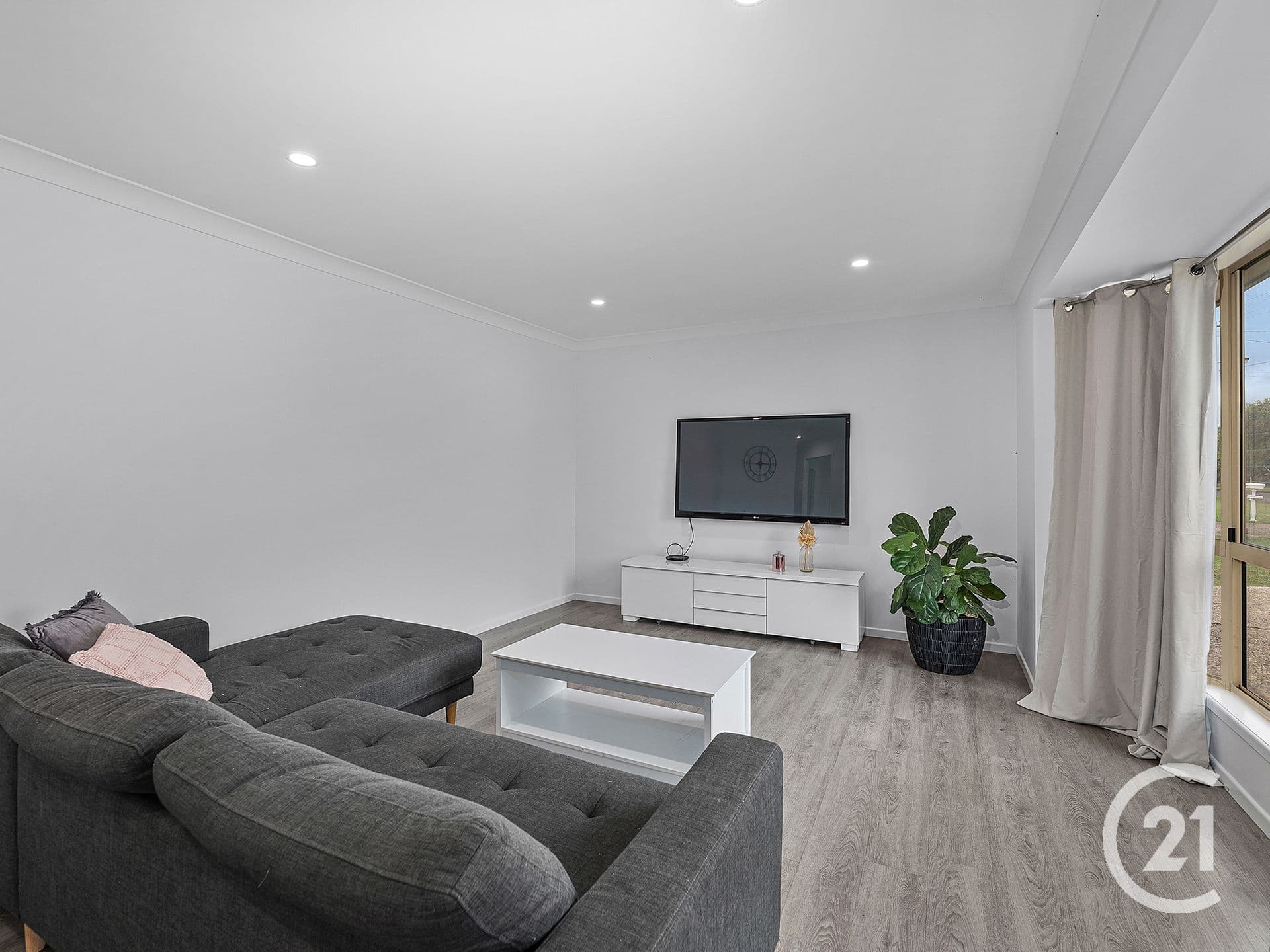 6 Harding Street, Raceview, QLD, 4305, Raceview - Thumbnail 8