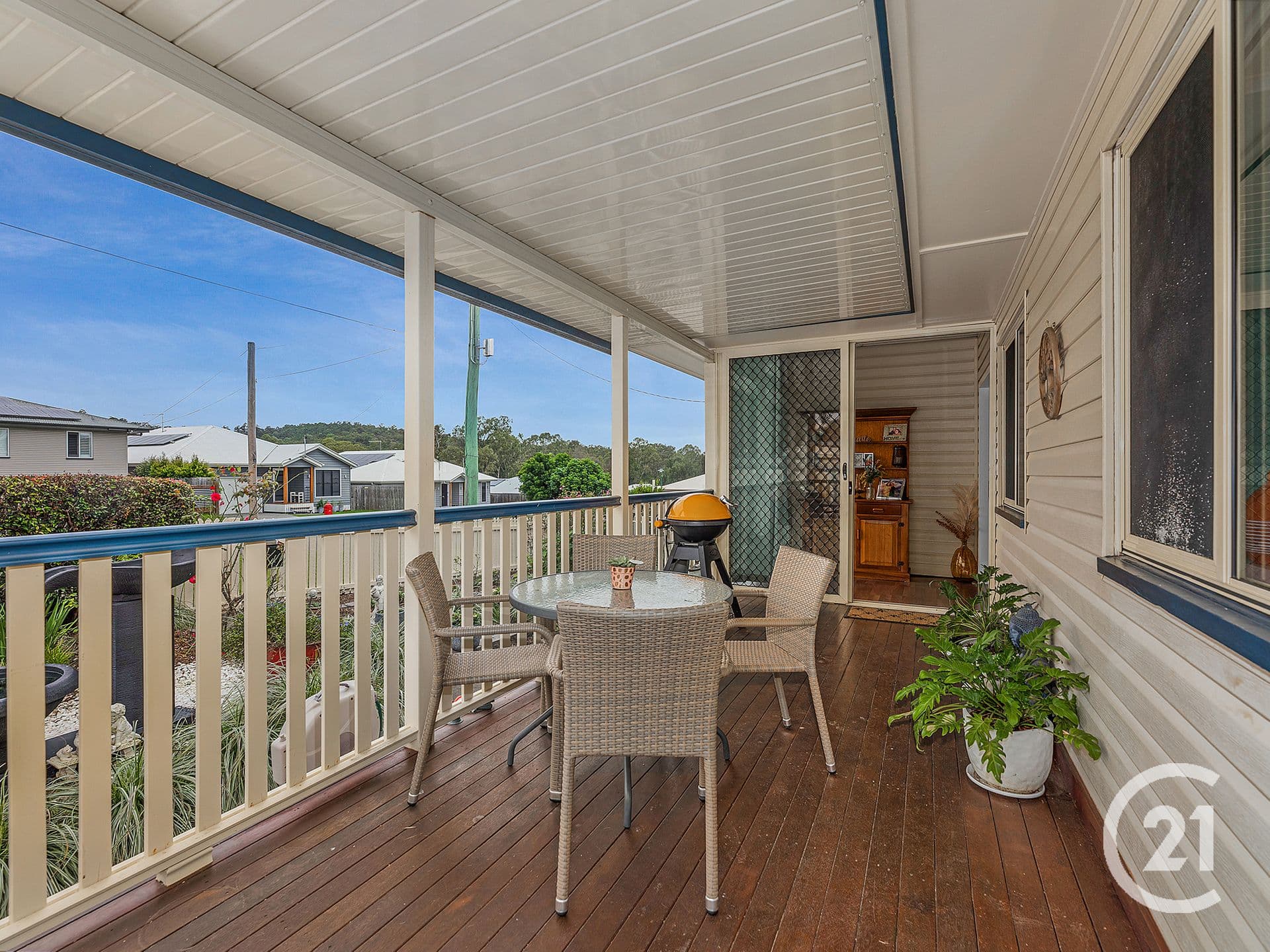 65 Alice Street, Silkstone, QLD, 4304, Silkstone - Thumbnail 3