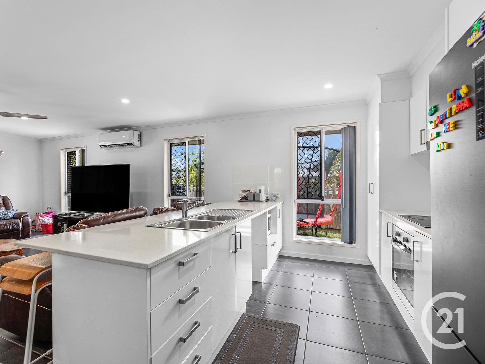 16 Simpatico Street, Ripley, QLD, 4306, Ripley - Thumbnail 3