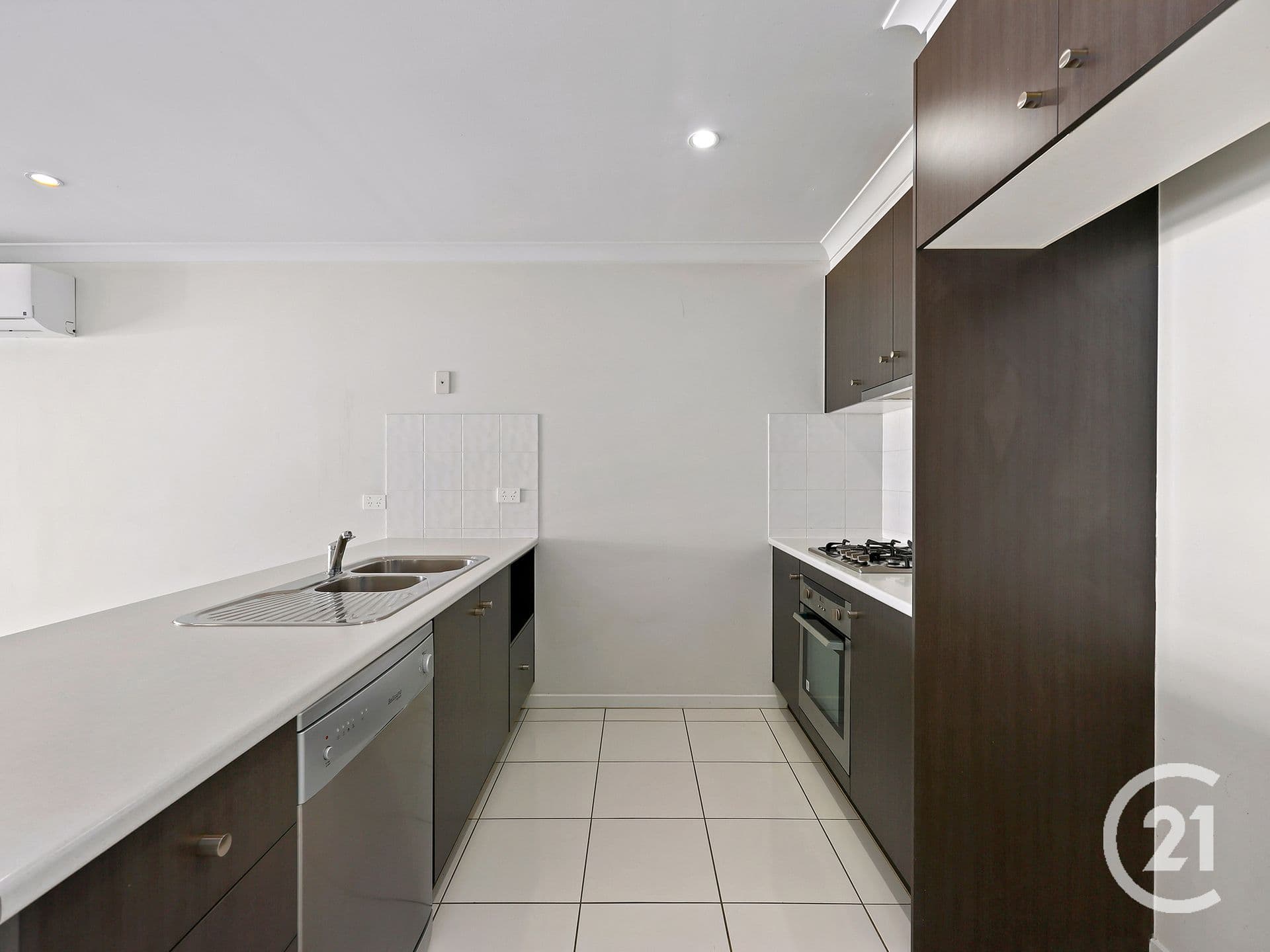 2/60 Glorious Promenade, Redbank Plains, QLD, 4301, Redbank Plains - Thumbnail 2