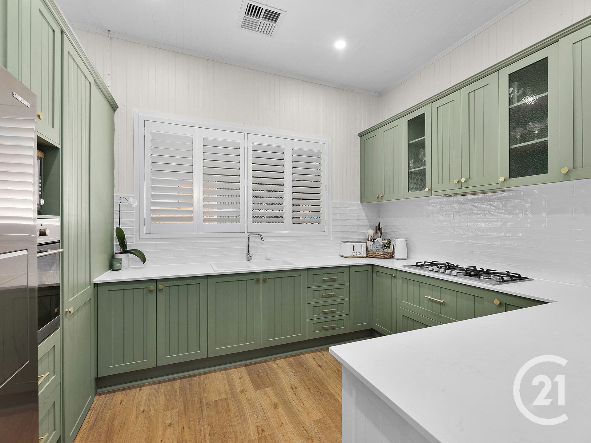 39 Whitehill Road, Eastern Heights, QLD, 4305, Eastern Heights - Thumbnail 2