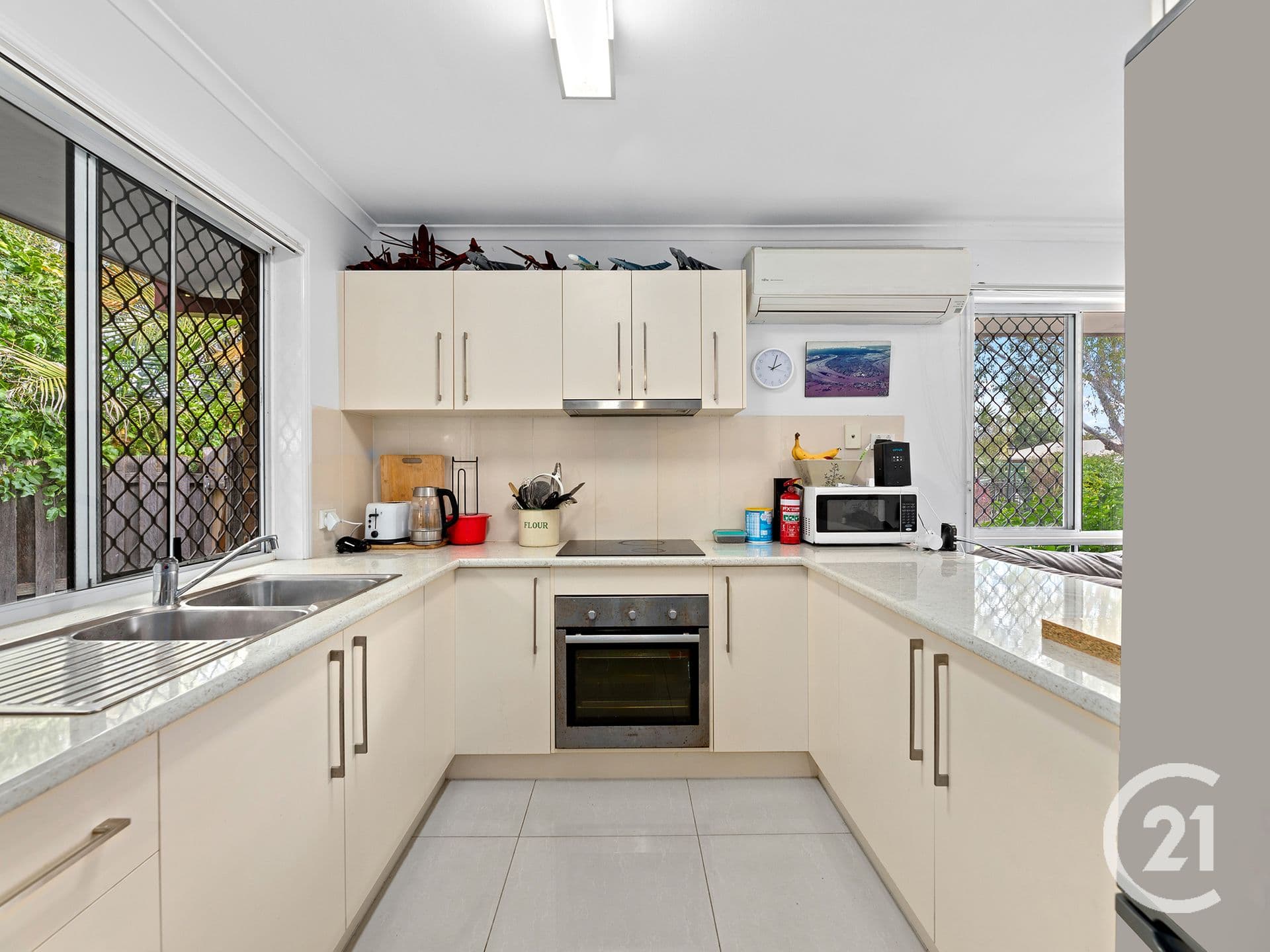 2/1 Broadfoot Drive, Goodna, QLD, 4300, Goodna - Thumbnail 2
