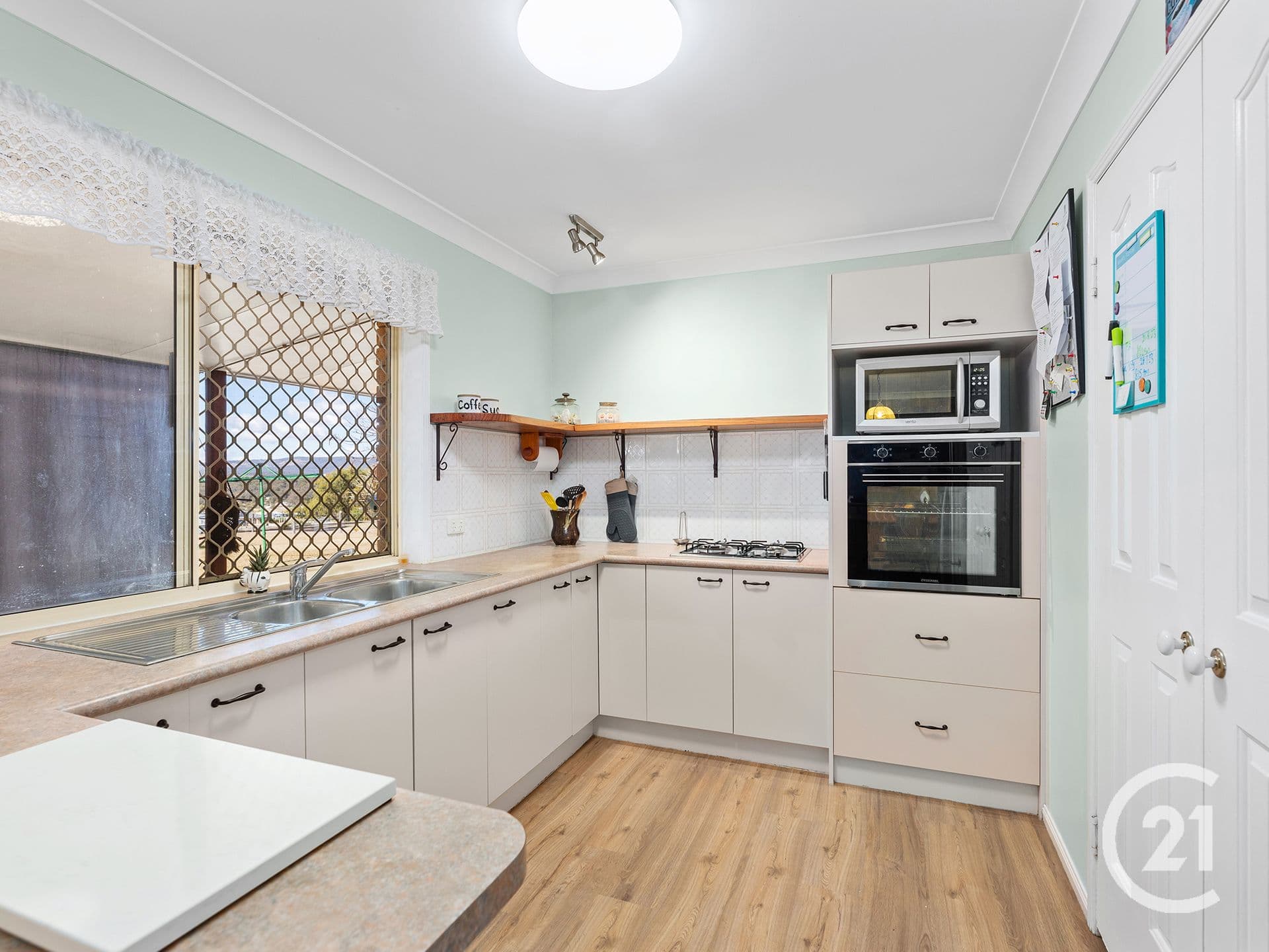 32 Thallon Road, Hatton Vale, QLD, 4341, Hatton Vale - Thumbnail 5