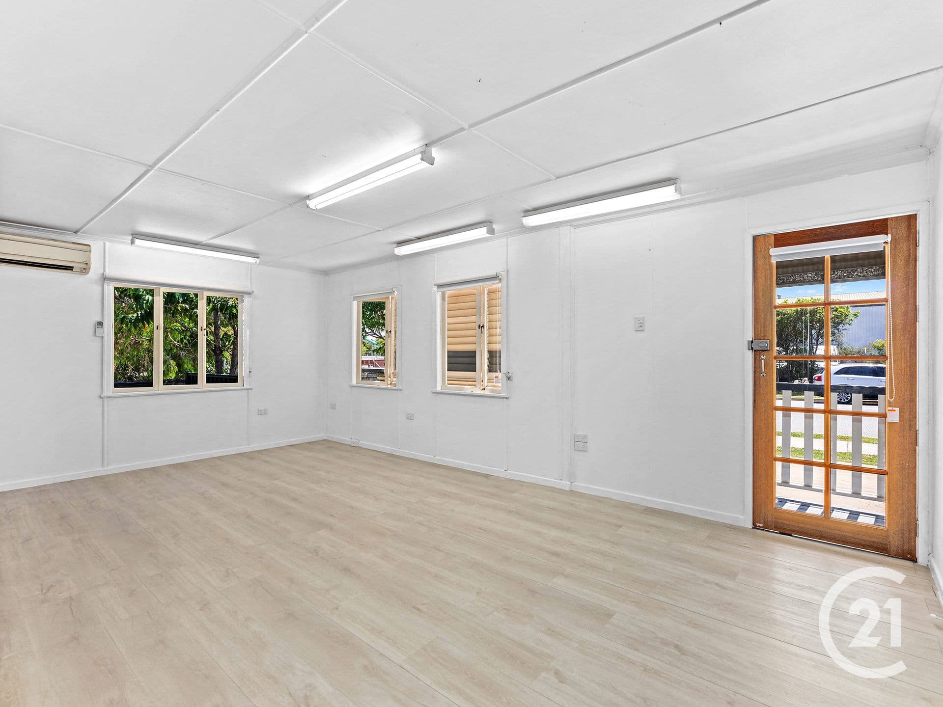 54 Briggs Road, Raceview, QLD, 4305, Raceview - Thumbnail 2