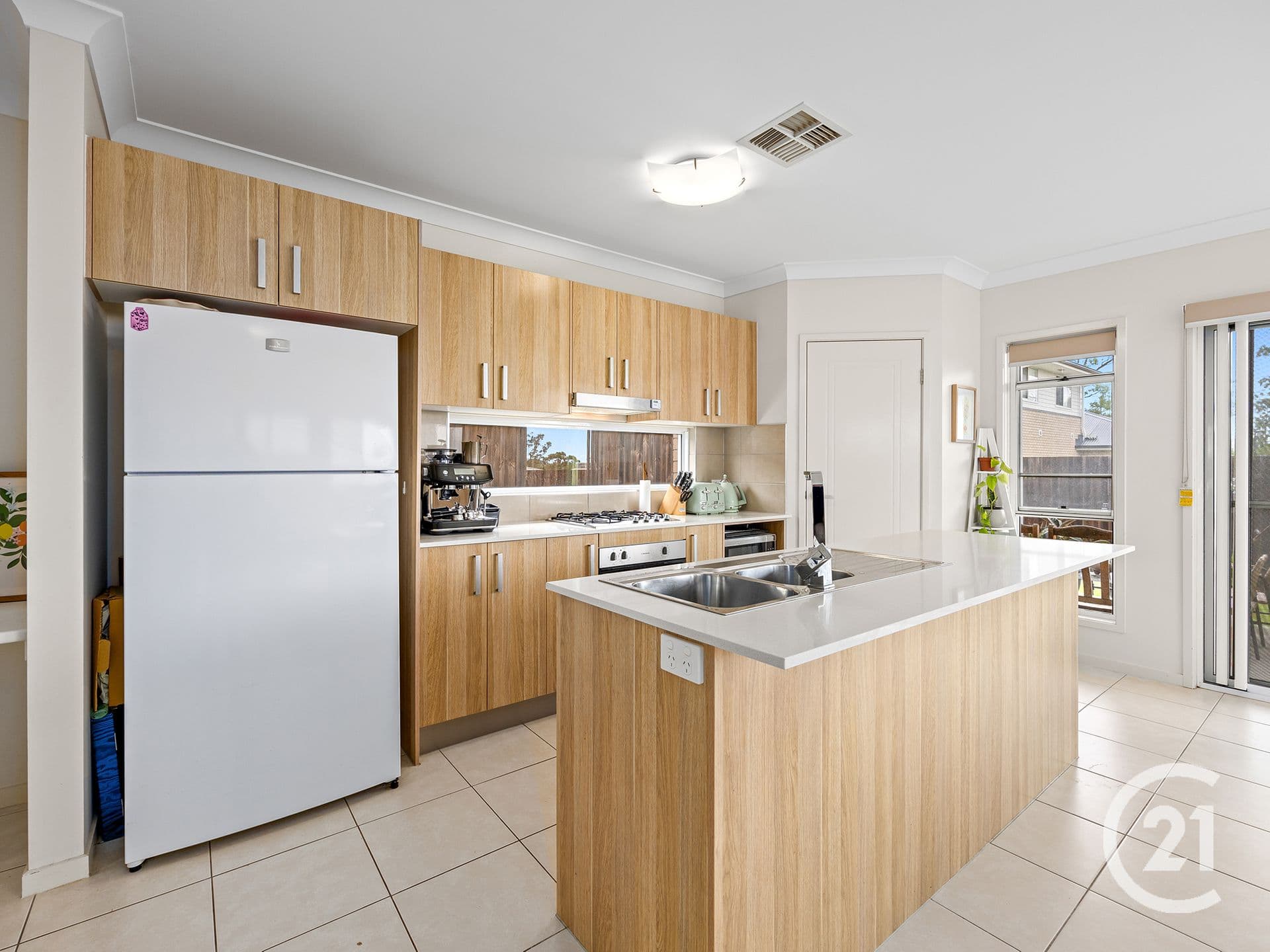 15 Madeira Street, Springfield Lakes, QLD, 4300, Springfield Lakes - Thumbnail 3