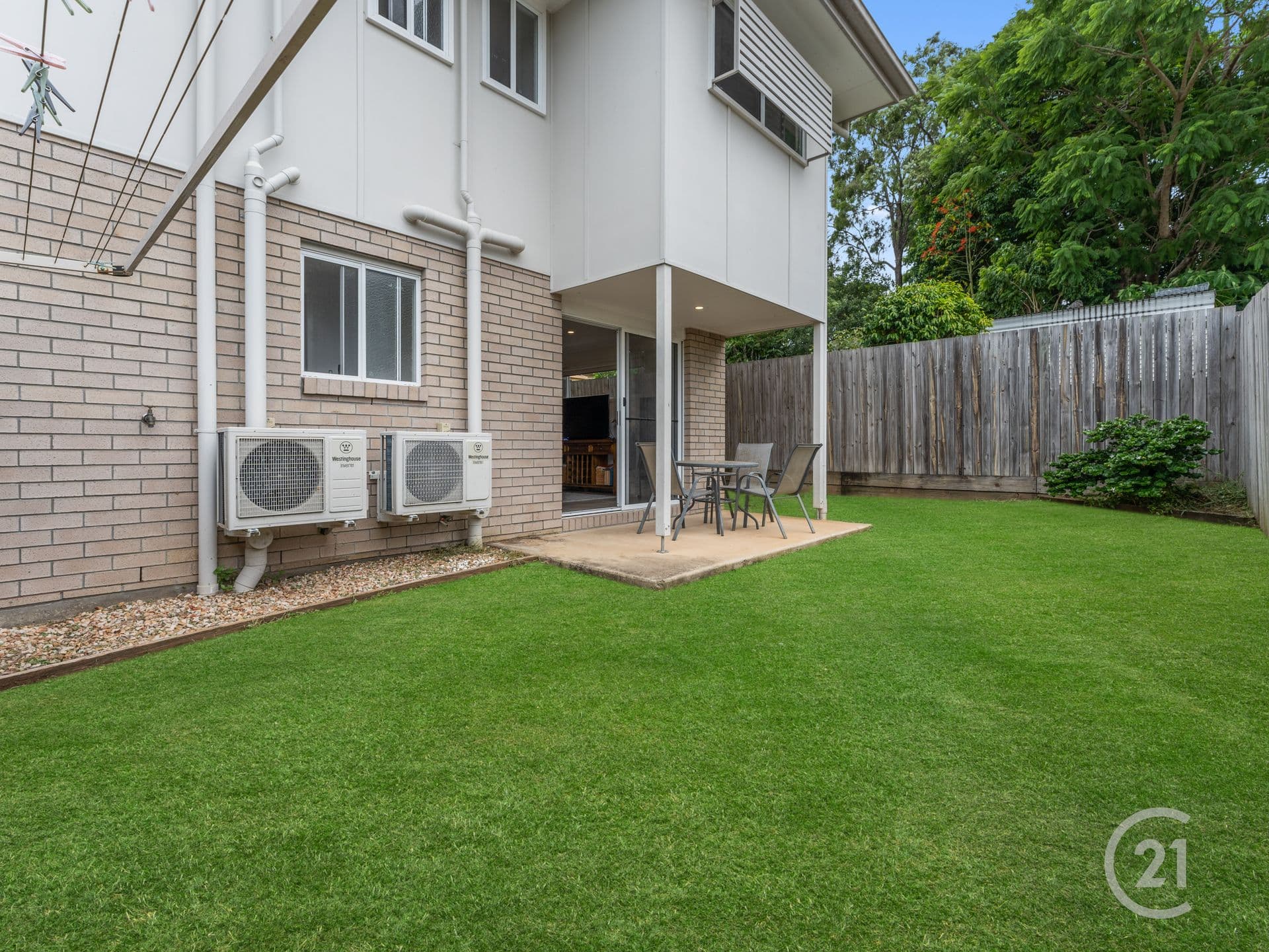 6/6A Bridge Street, North Booval, QLD, 4304, North Booval - Thumbnail 2