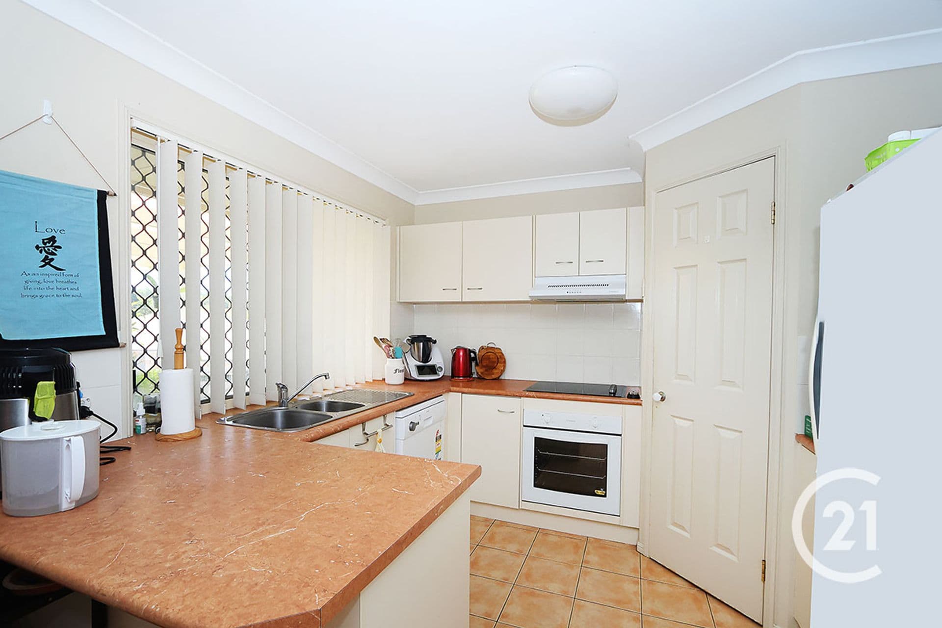 14 Devin Drive, Boonah, QLD, 4310, Boonah - Thumbnail 2