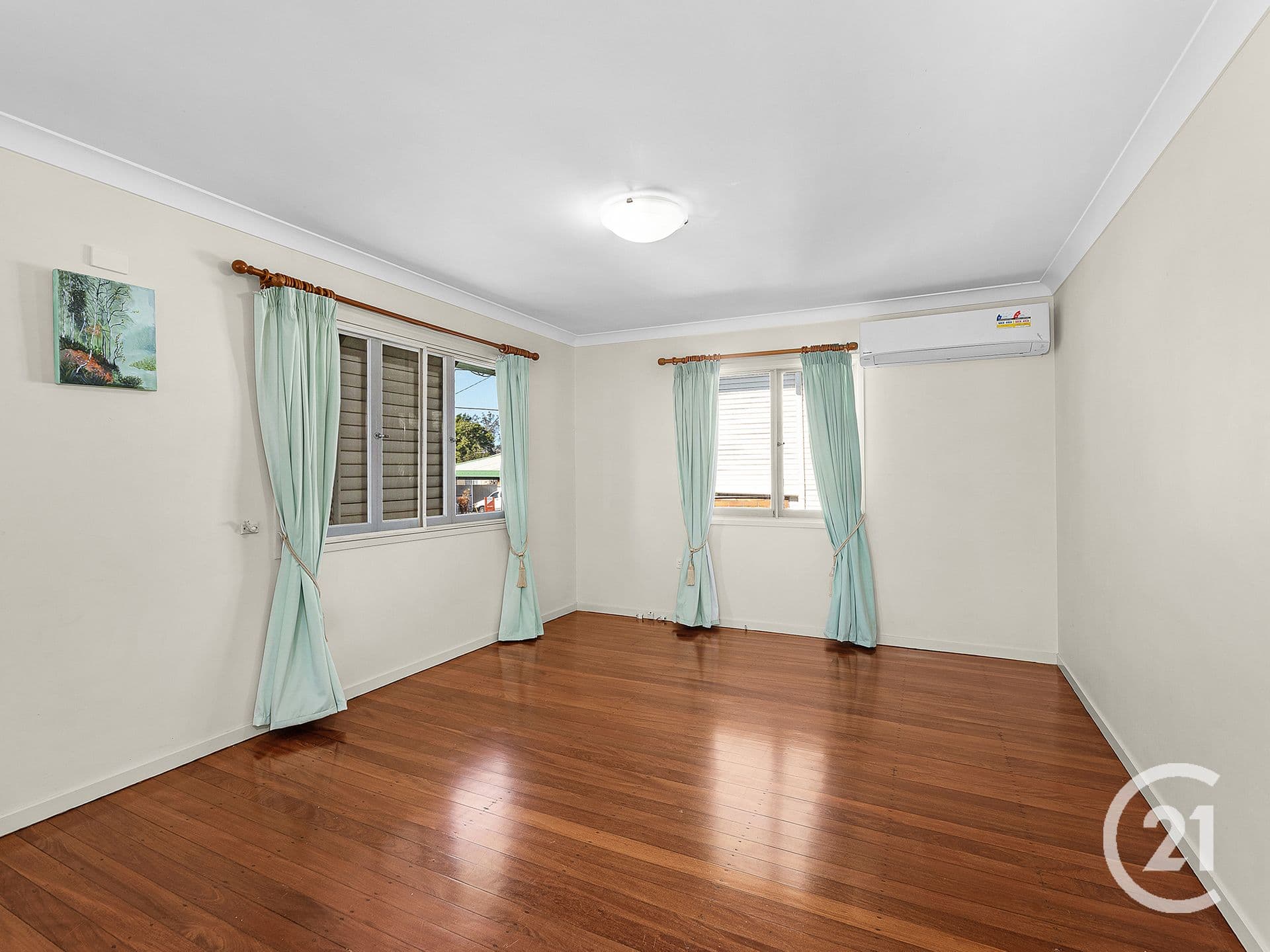 8 Logan Street, North Booval, QLD, 4304, North Booval - Thumbnail 7