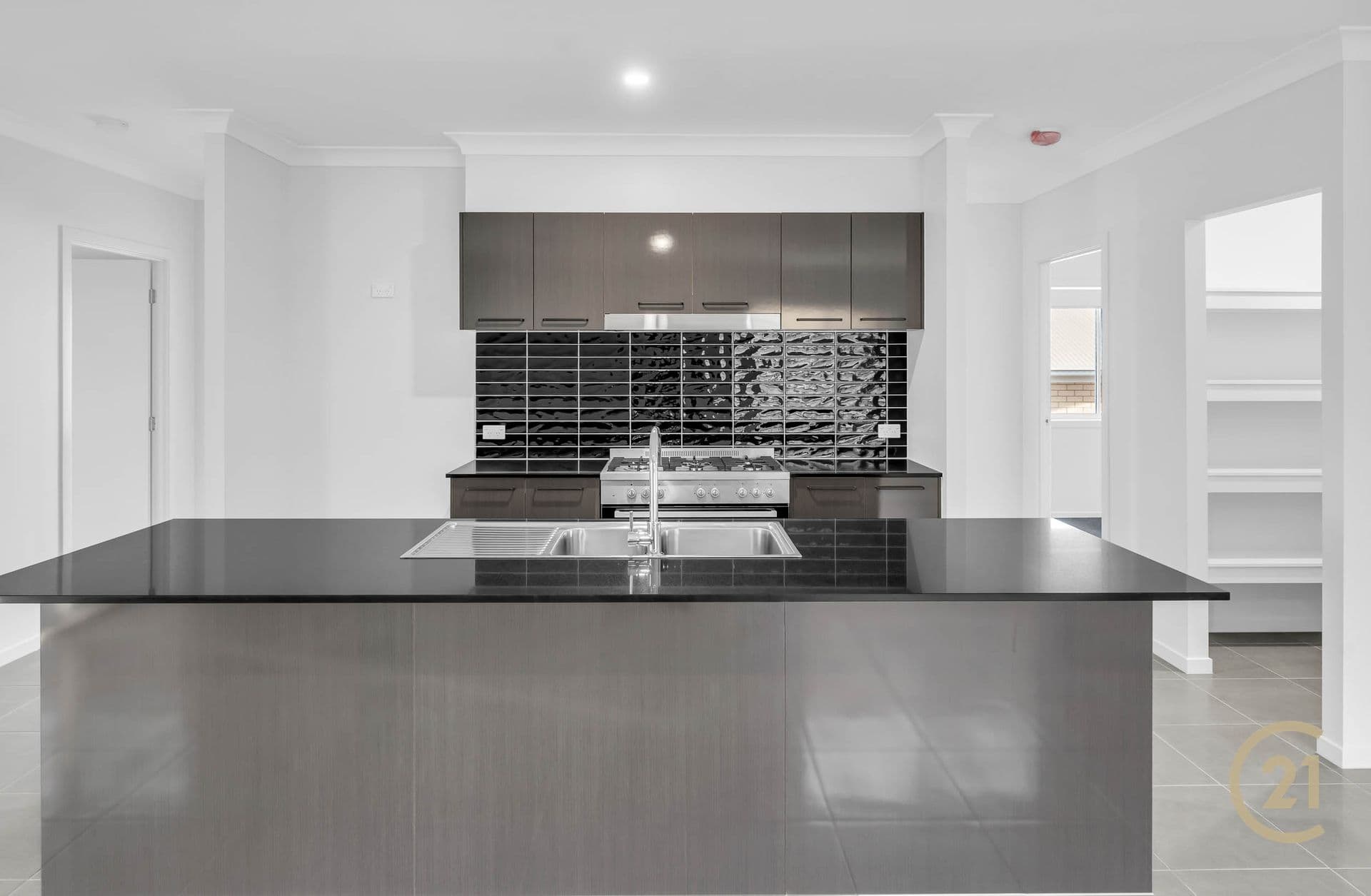 7 Hewett Street, Walloon, QLD, 4306, Walloon - Thumbnail 2