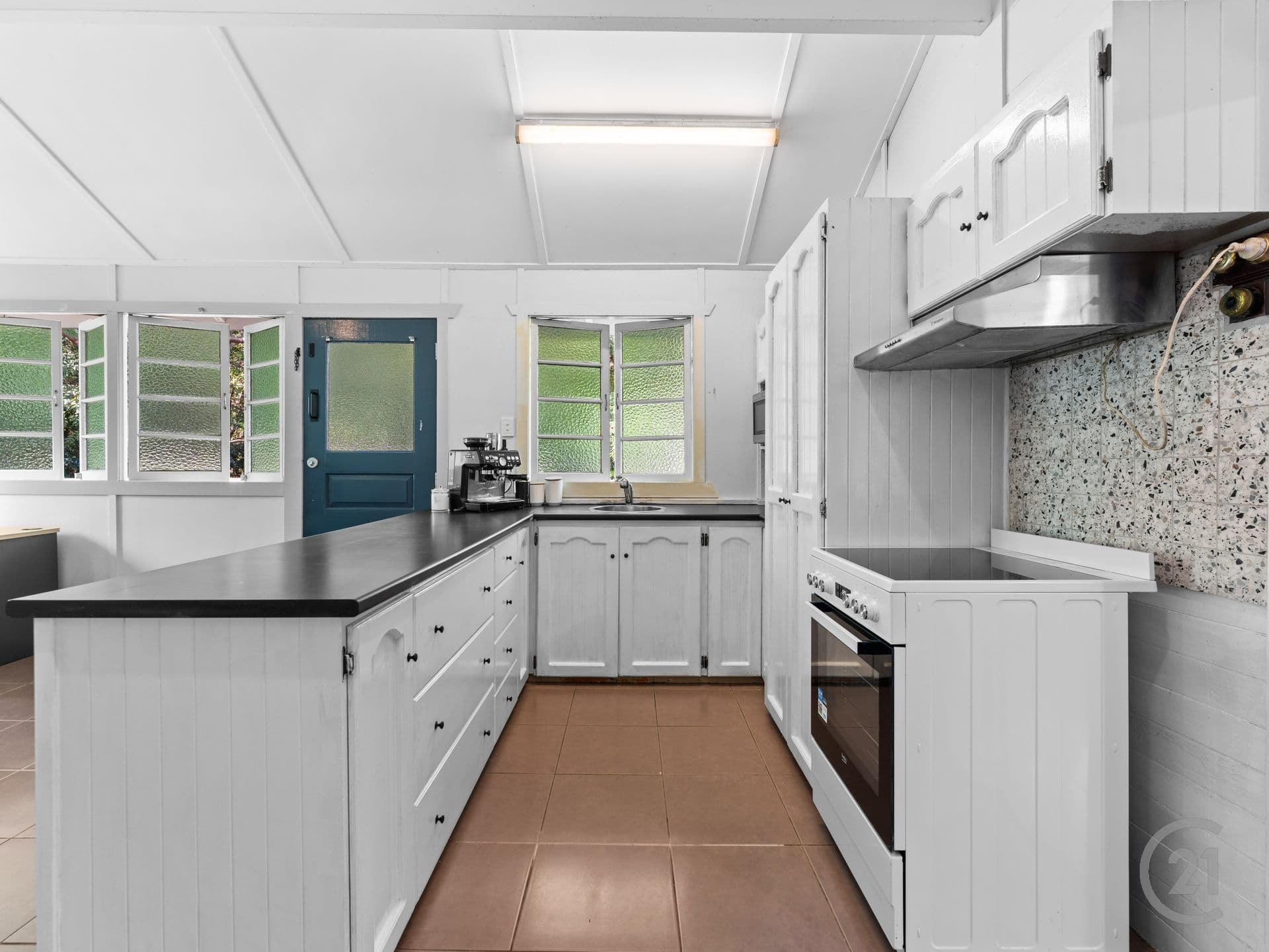 3 Byrne Street, Bundamba, QLD, 4304, Bundamba - Thumbnail 2