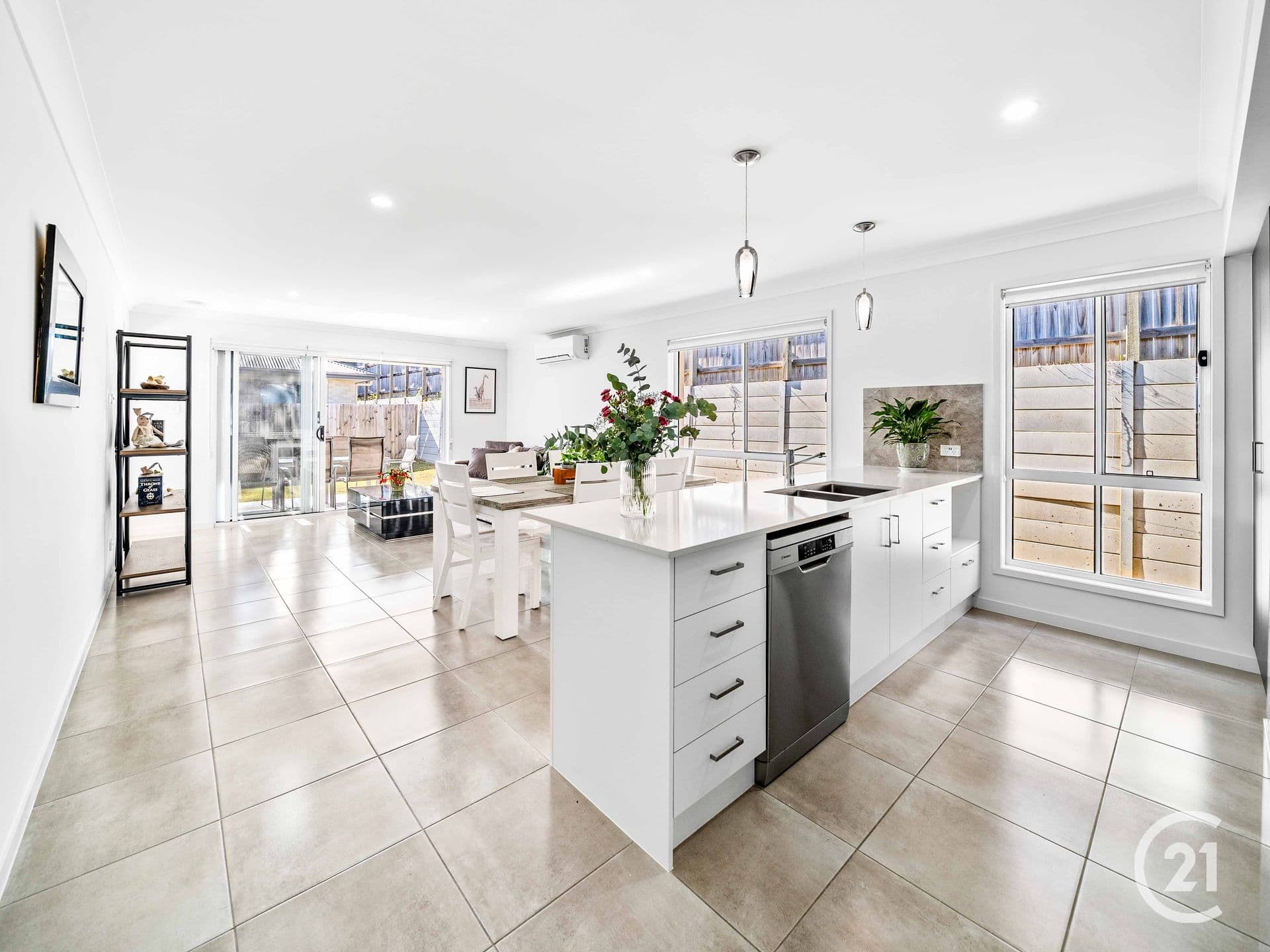 49 Midnight Crescent, Spring Mountain, QLD, 4300, Spring Mountain - Thumbnail 3