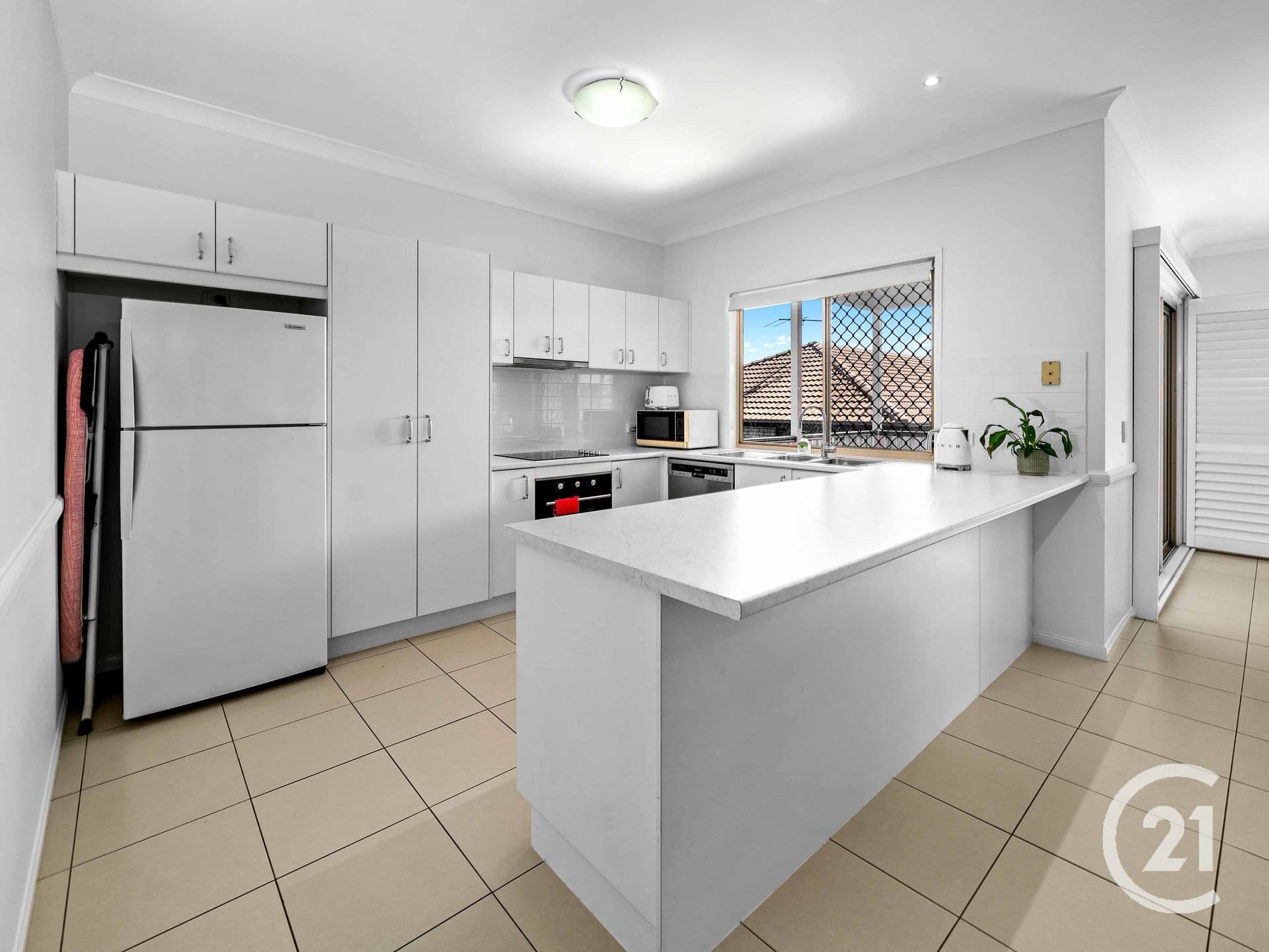 15 *Violet Avenue, Springfield Lakes, QLD, 4300, Springfield Lakes - Thumbnail 5