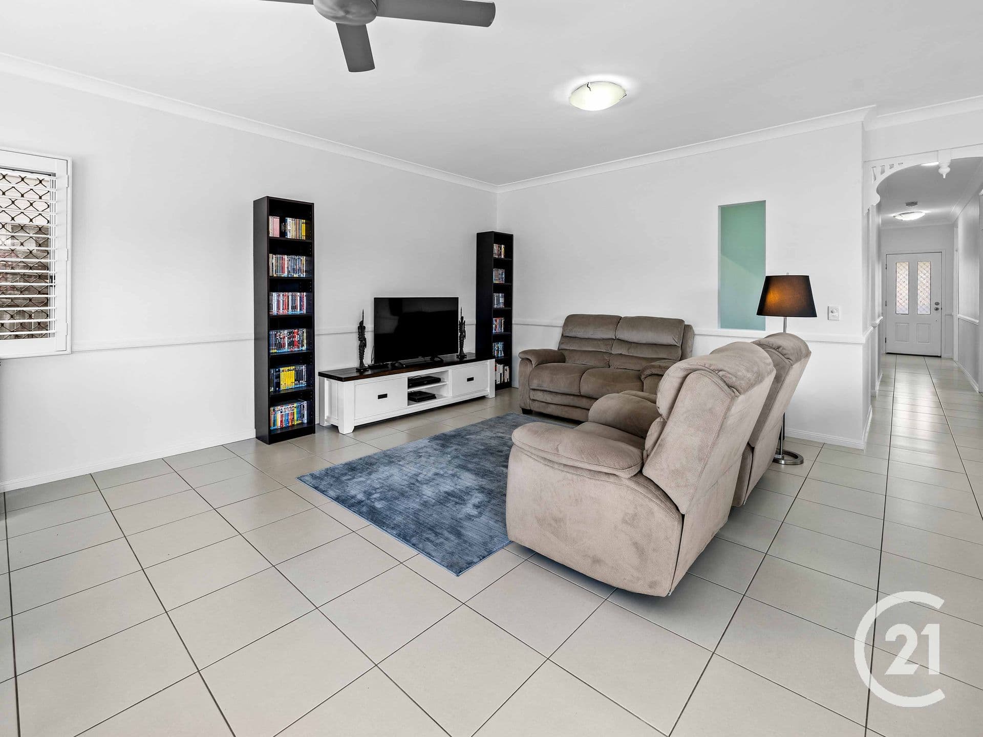 15 *Violet Avenue, Springfield Lakes, QLD, 4300, Springfield Lakes - Thumbnail 8