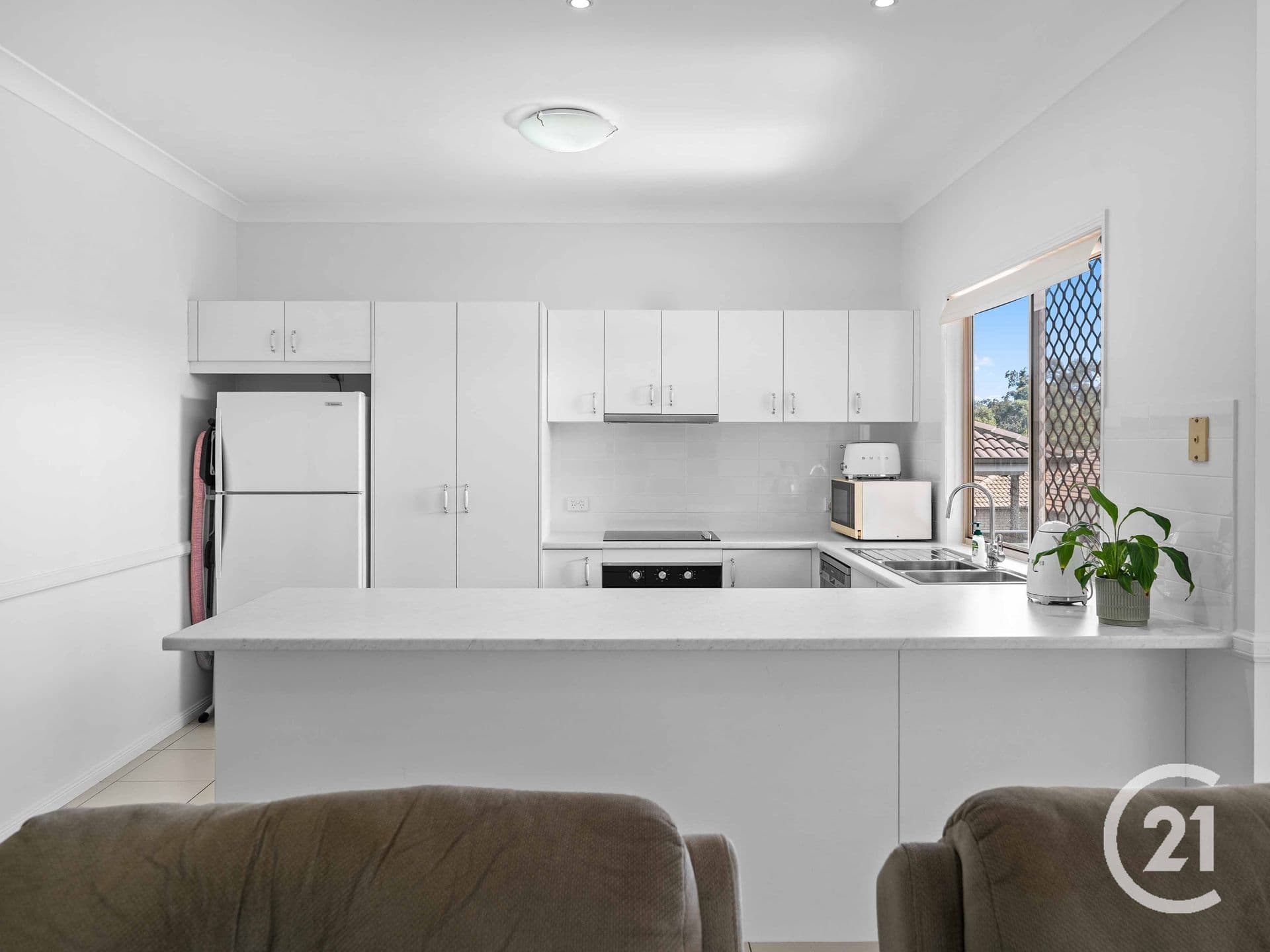 15 *Violet Avenue, Springfield Lakes, QLD, 4300, Springfield Lakes - Thumbnail 6
