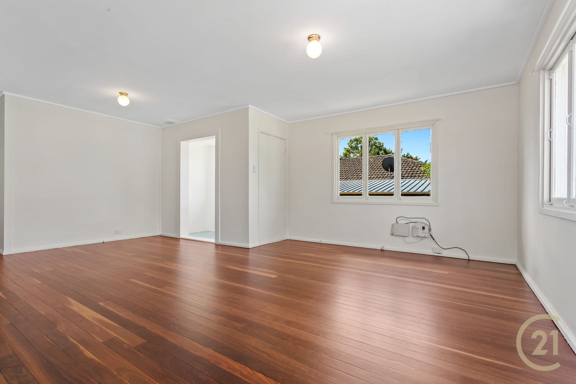 12 Maryanne Street, Riverview, QLD, 4303, Riverview - Thumbnail 2