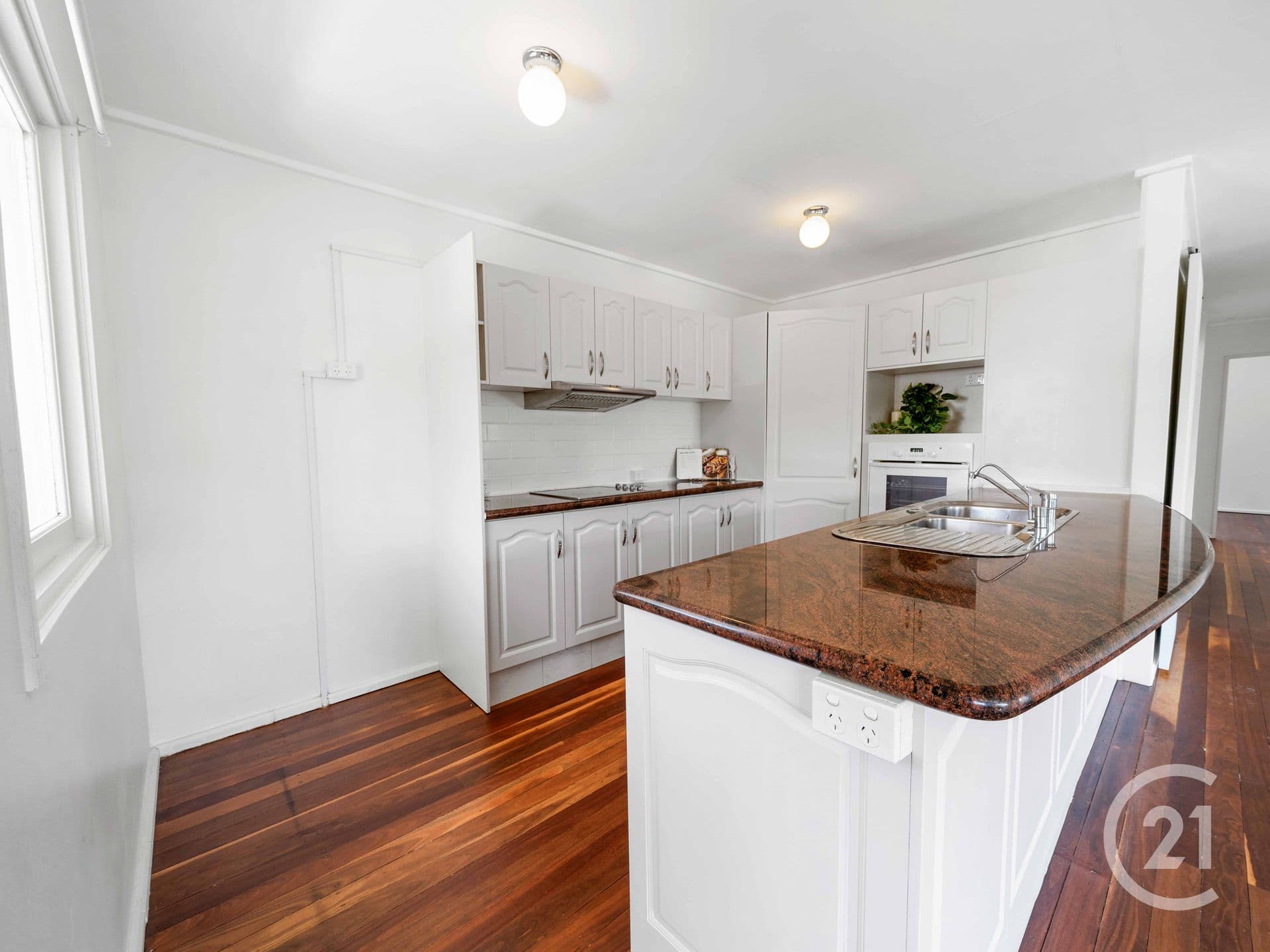 12 Maryanne Street, Riverview, QLD, 4303, Riverview - Thumbnail 4