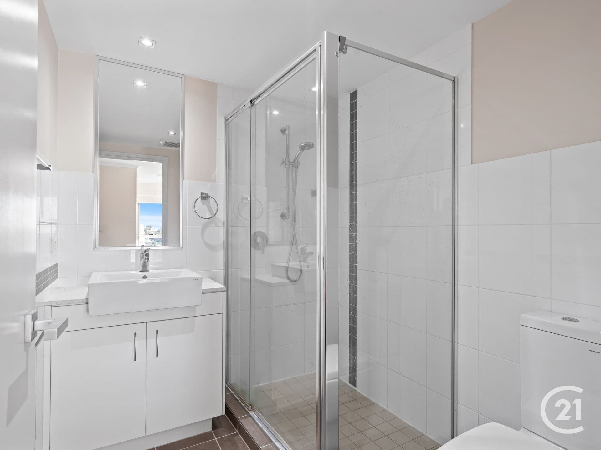 902/11 Ellenborough Street, Woodend, QLD, 4305, Woodend - Thumbnail 6