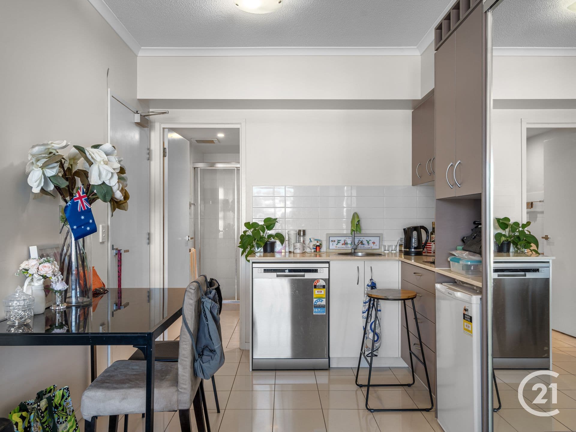 408/11 Ellenborough Street, Woodend, QLD, 4305, Woodend - Thumbnail 3