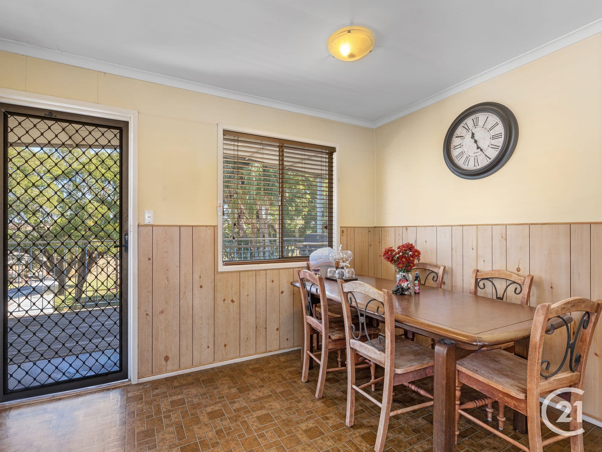 51 Russell Street, Silkstone, QLD, 4304, Silkstone - Thumbnail 5