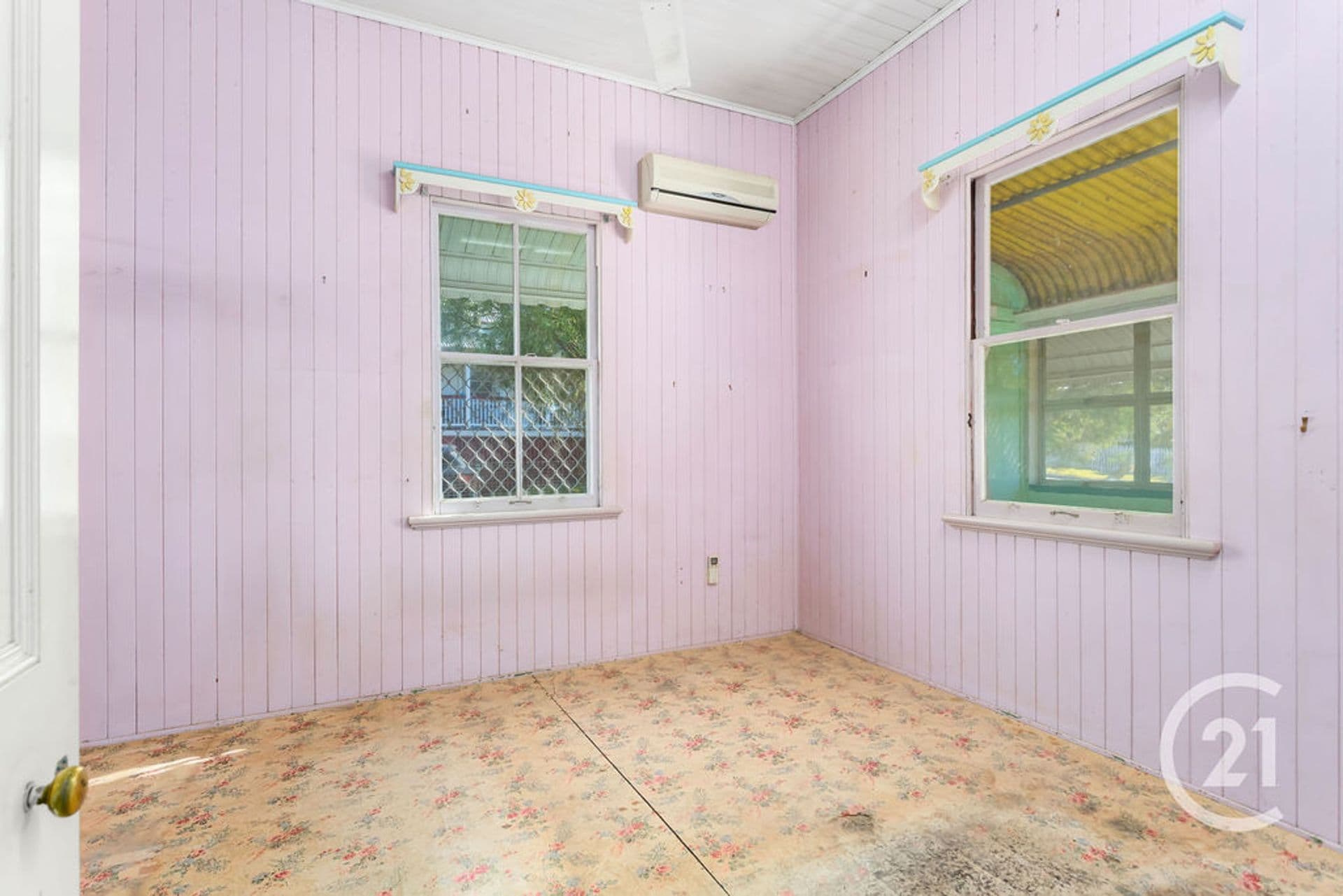 9 Simpson Street, North Ipswich, QLD, 4305, North Ipswich - Thumbnail 5
