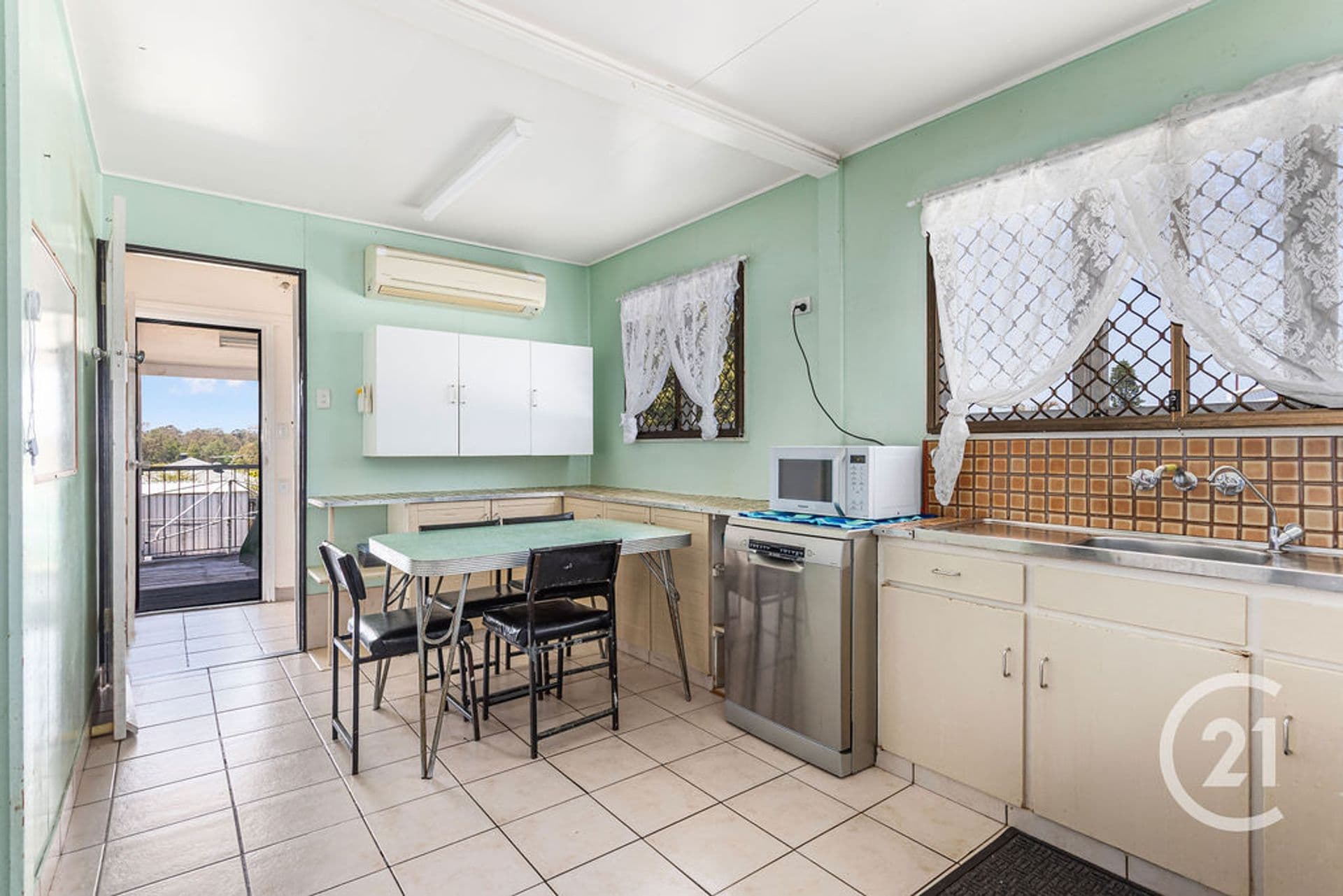 312 South Station Road, Raceview, QLD, 4305, Raceview - Thumbnail 8
