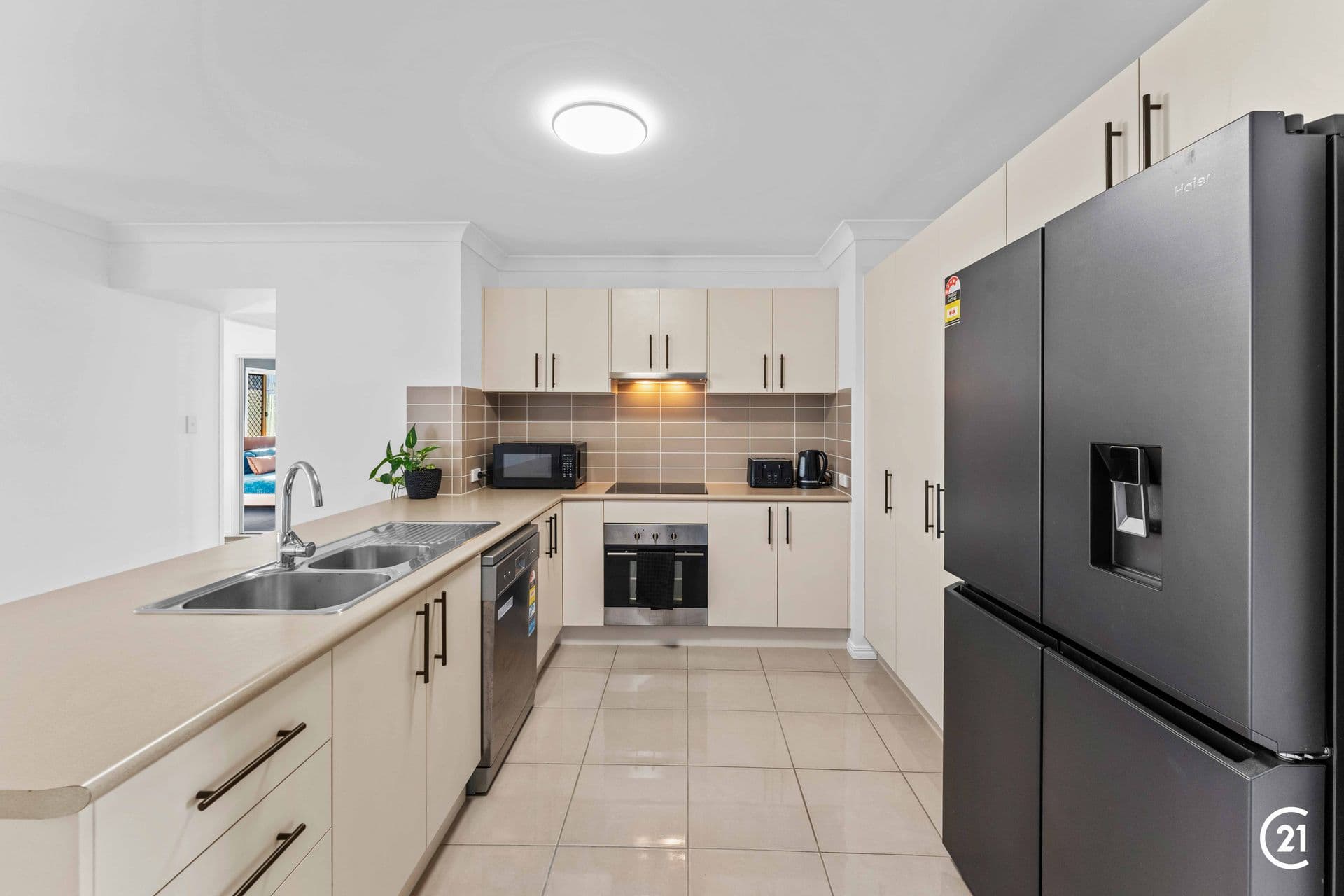 8 Sienna Place, Redbank Plains, QLD, 4301, Redbank Plains - Thumbnail 3