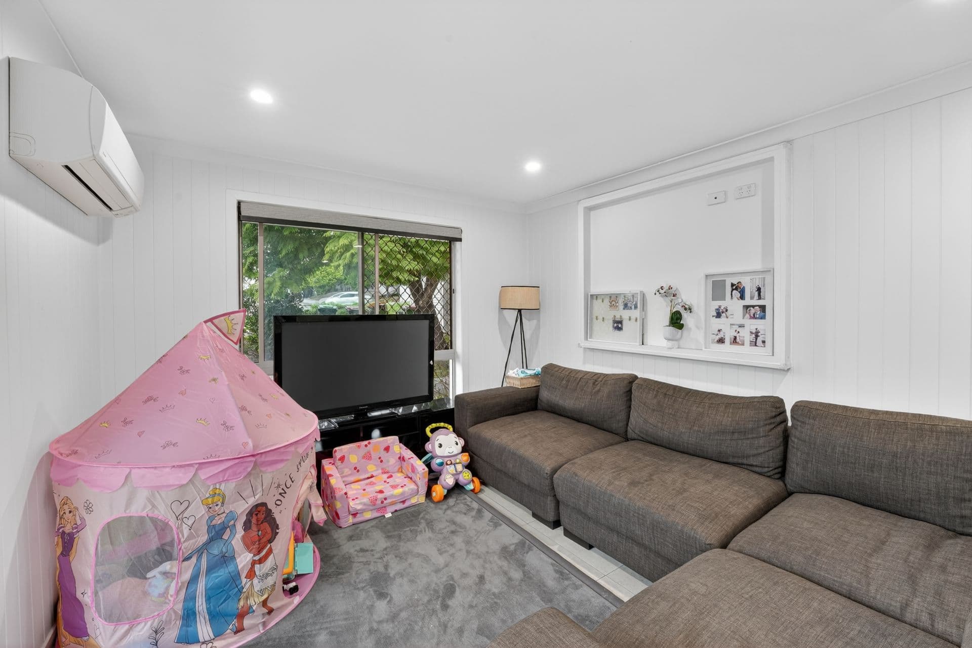 22 Argyle Street, Redbank Plains, QLD, 4301, Redbank Plains - Thumbnail 3