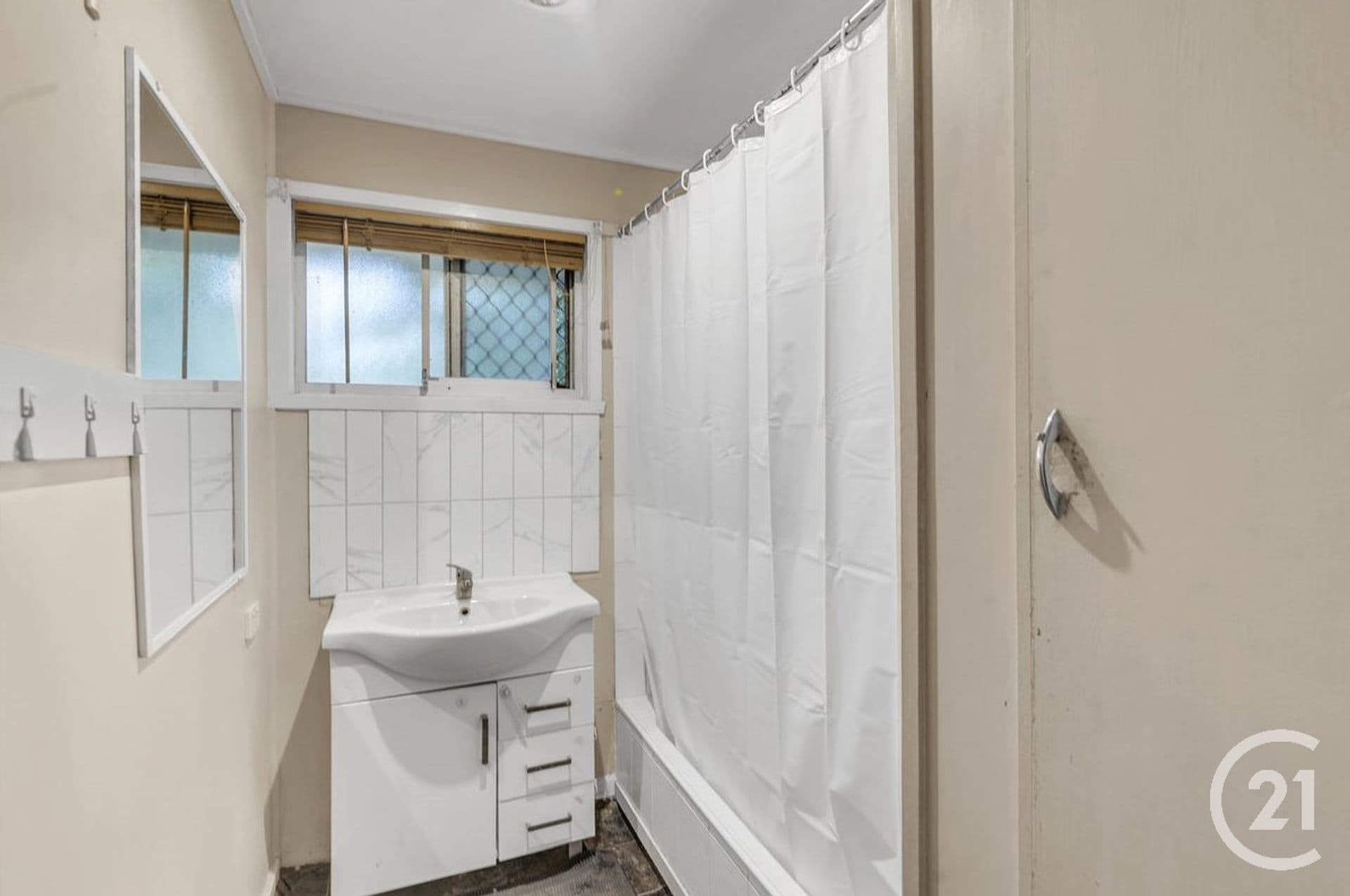 105 Toongarra Road, Leichhardt, QLD, 4305, Leichhardt - Thumbnail 7
