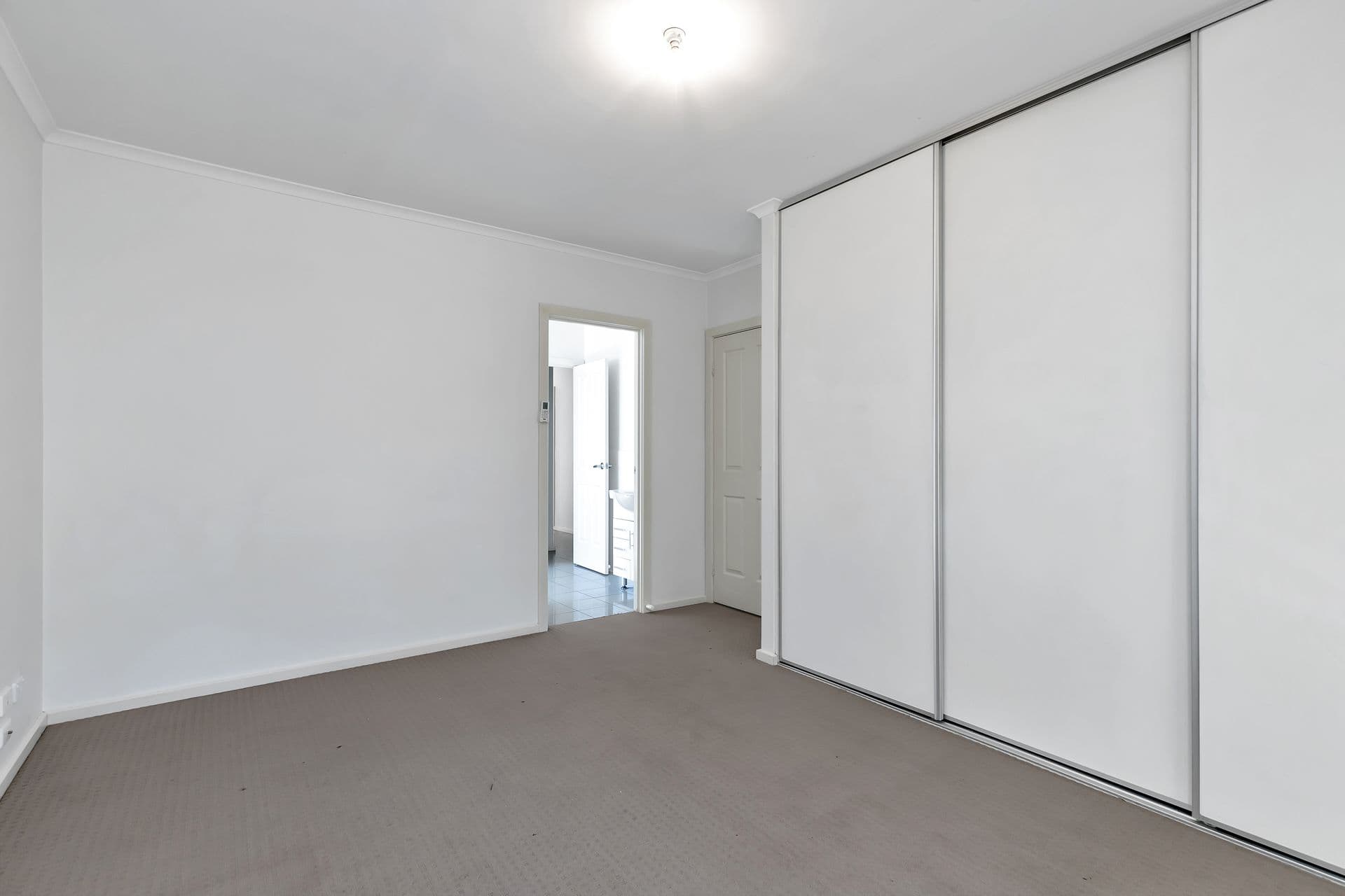 1/3 Railway Crescent, Evanston, SA, 5116, Evanston - Thumbnail 2