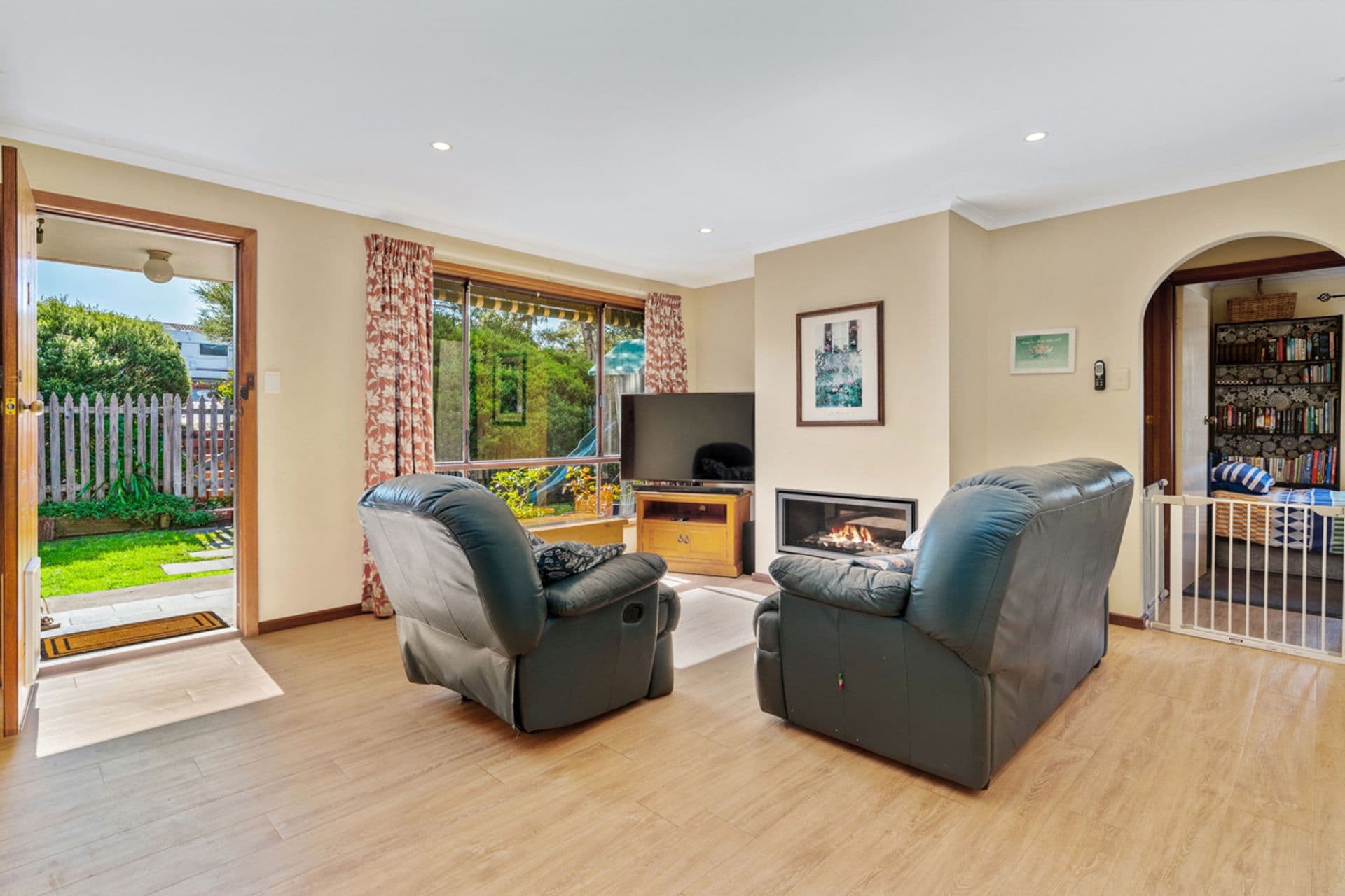1A Simon Court, Aberfoyle Park, SA, 5159, Aberfoyle Park - Thumbnail 4