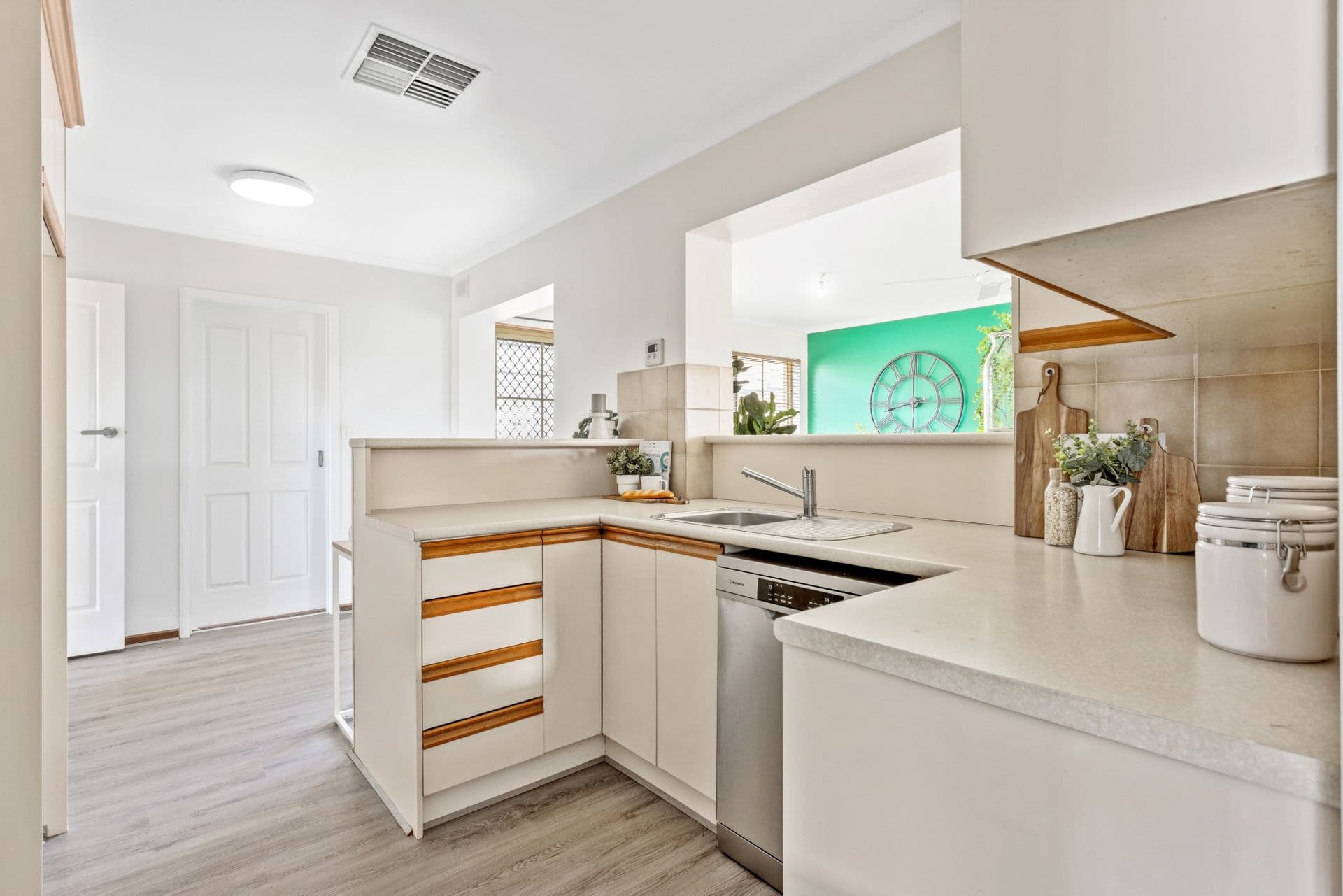 2 Perkins Road, Morphett Vale, SA, 5162, Morphett Vale - Thumbnail 7