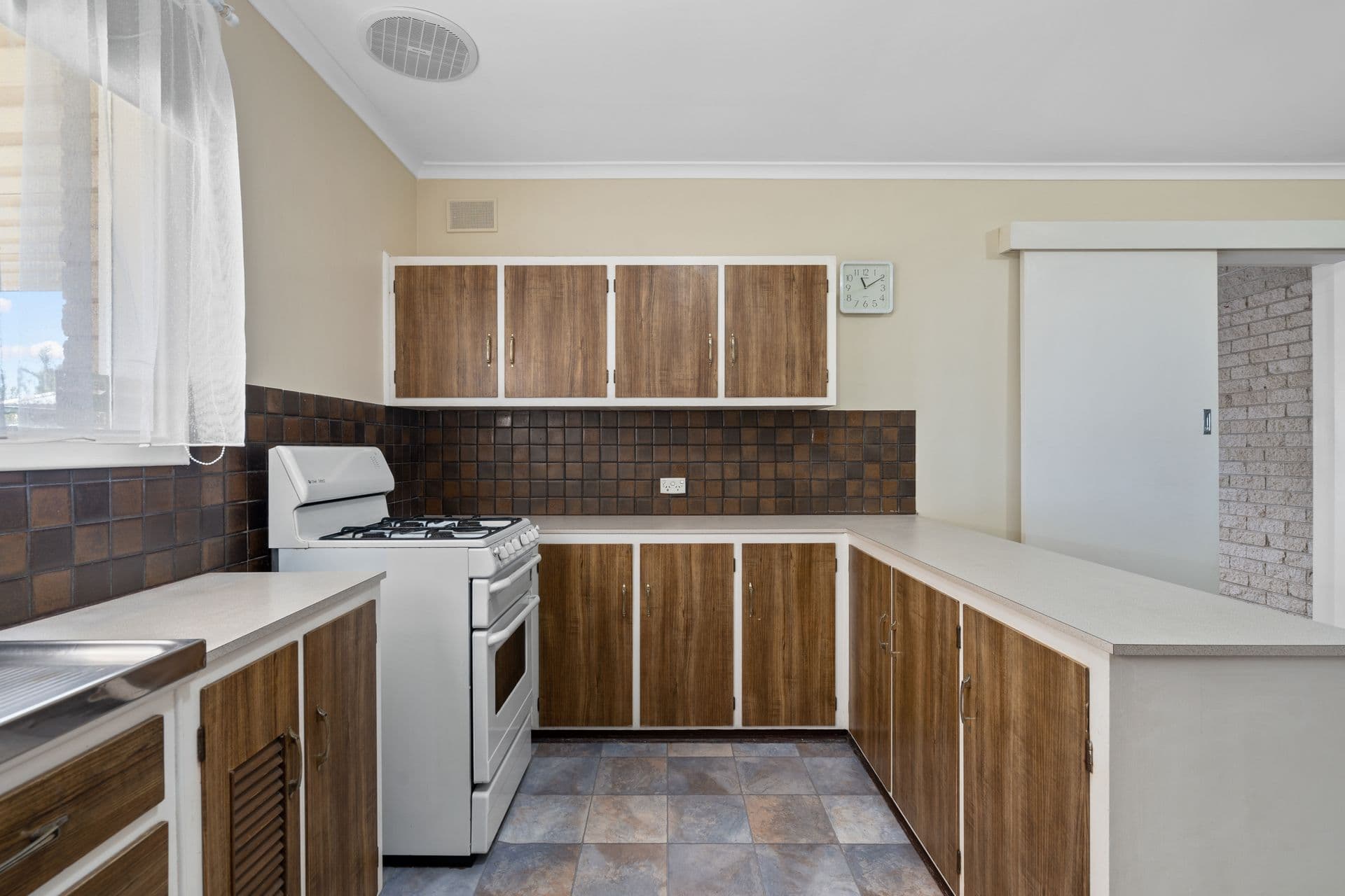 35 Dominic Crescent, Morphett Vale, SA, 5162, Morphett Vale - Thumbnail 5