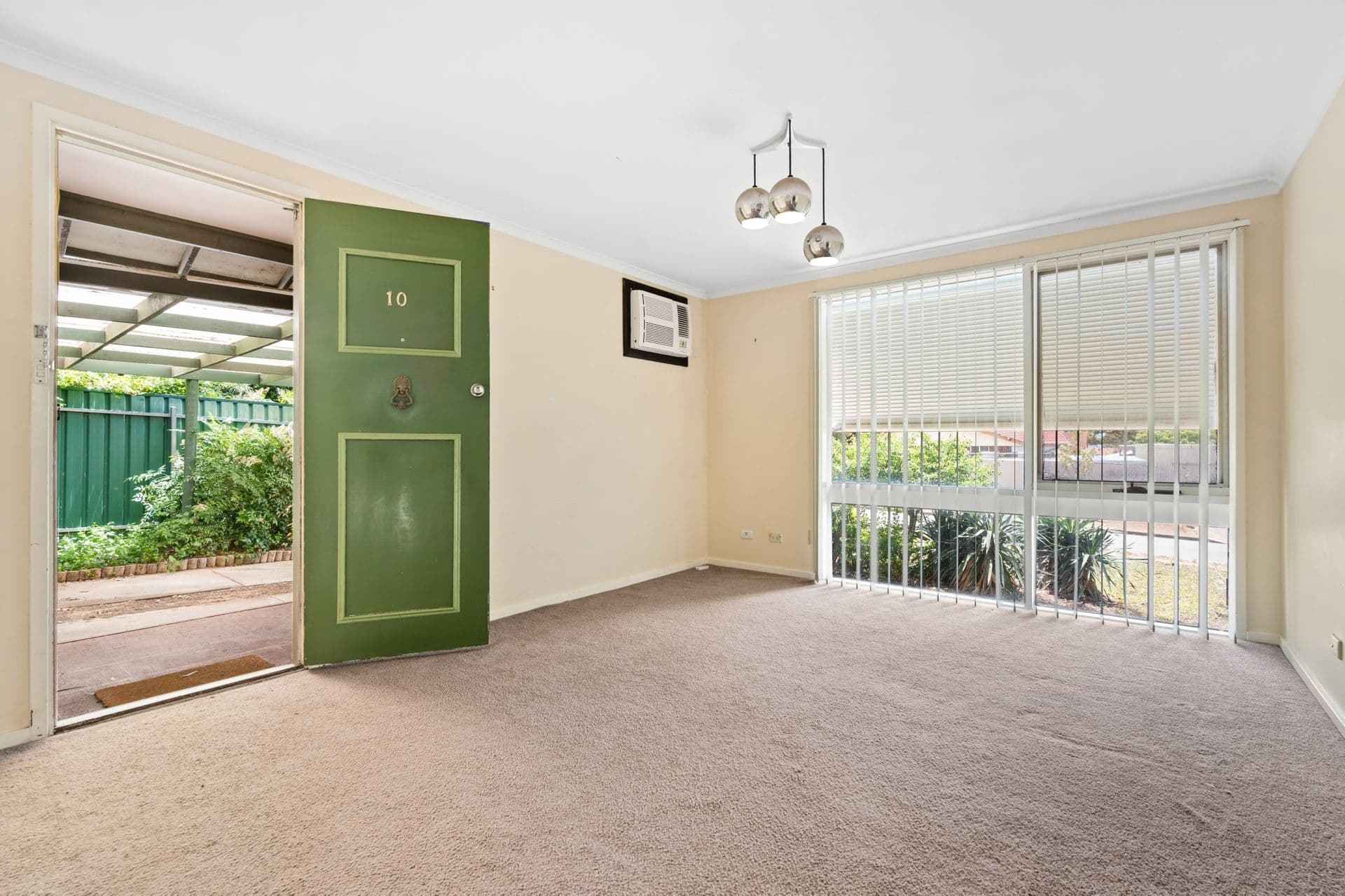 10 Diana Crescent, Morphett Vale, SA, 5162, Morphett Vale - Thumbnail 3