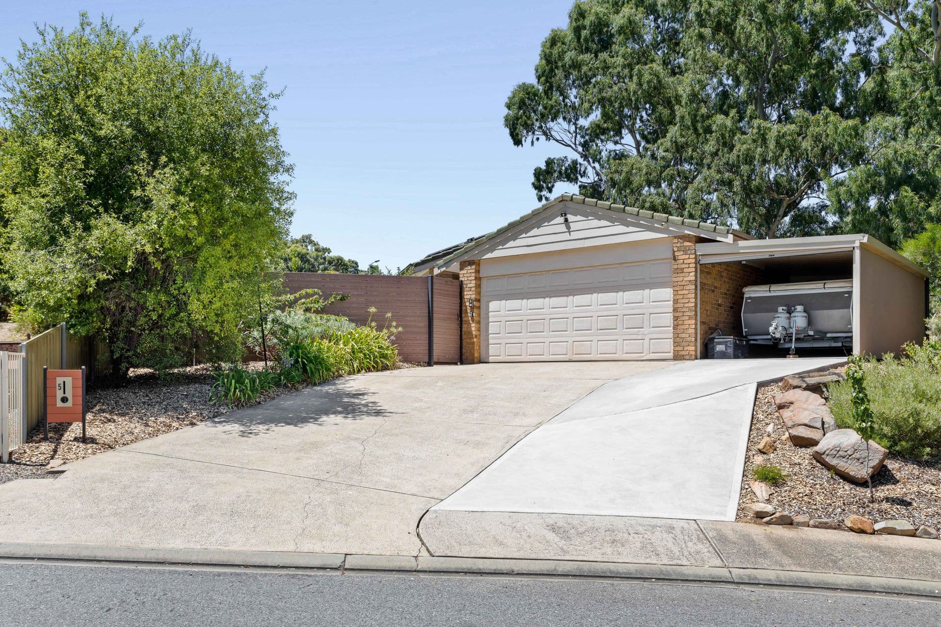 5 Lexcen Grove, Happy Valley, SA, 5159, Happy Valley - Thumbnail 2