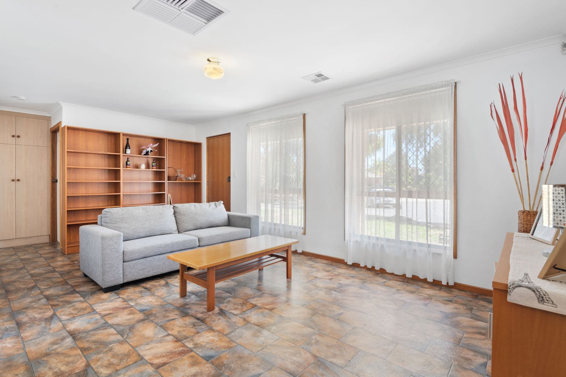 20 Lynn Place, Hackham, SA, 5163, Hackham - Thumbnail 3
